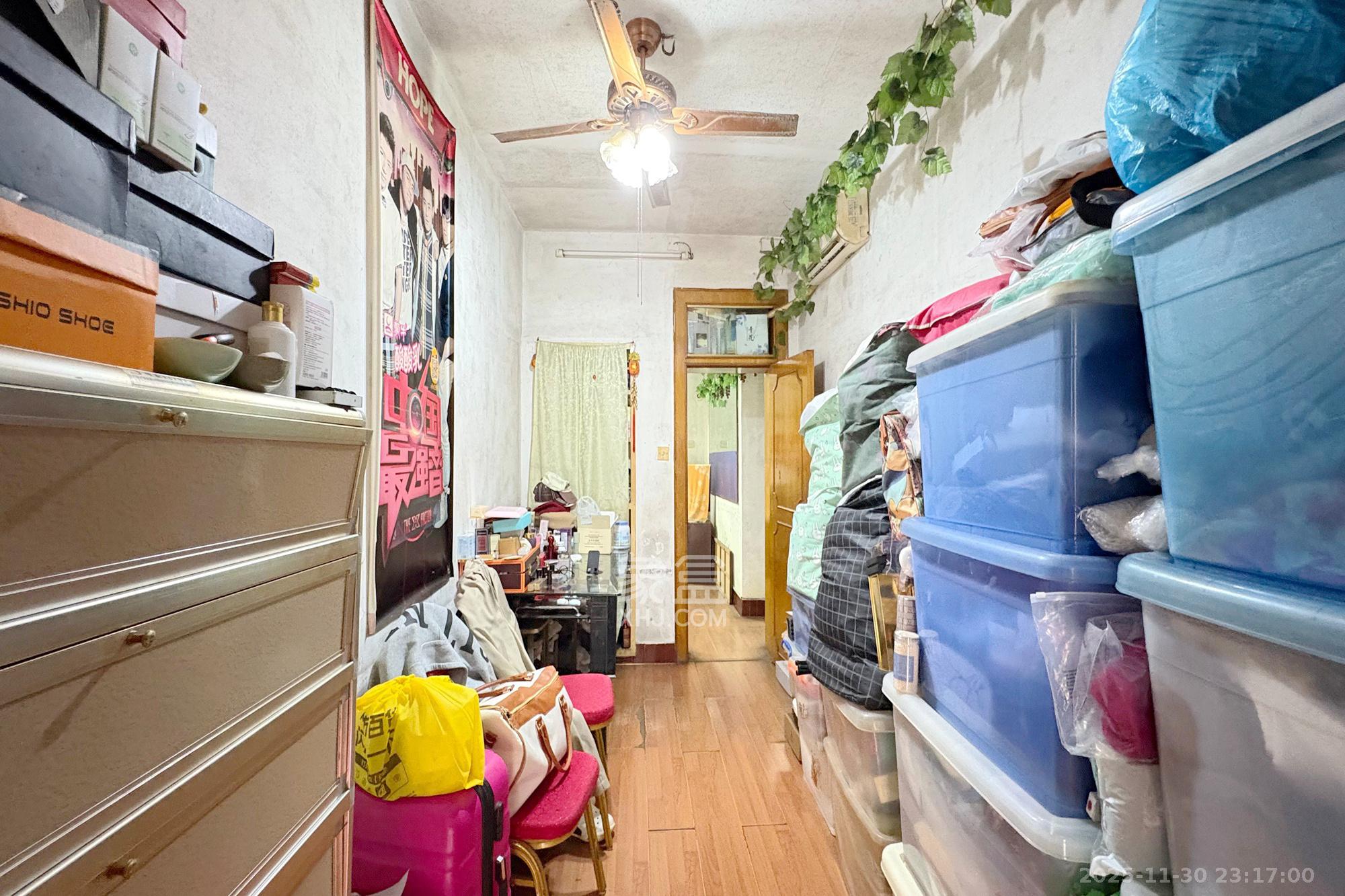 向韶村  3室2厅1卫    60.0万卧室