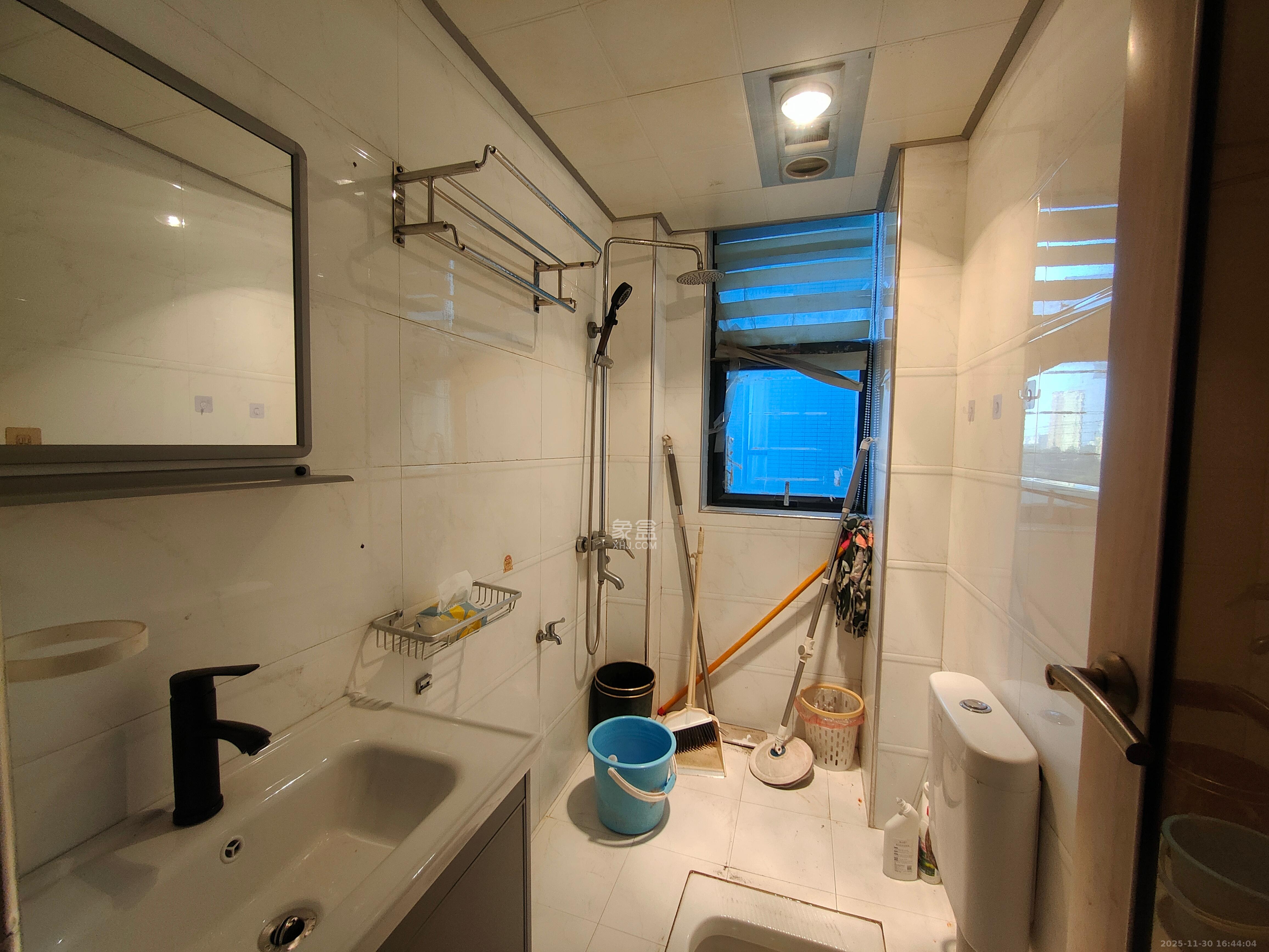 莱茵城 3室2厅1卫 2000.0元/月 莱茵城 3室2厅1卫 2000.0元/月室内图