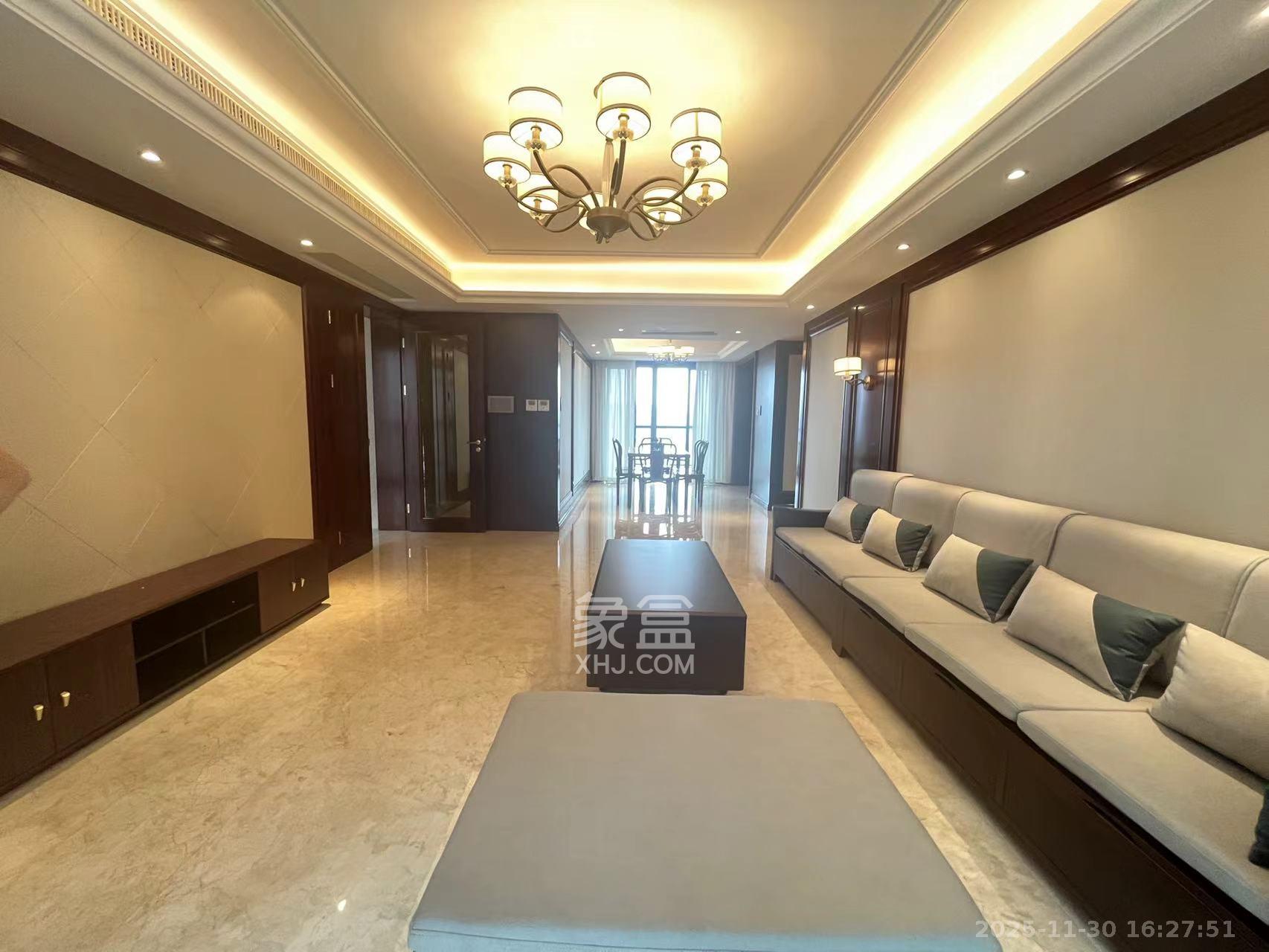 运达中央广场一、二期  3室2厅2卫    9500.0元/月室内图