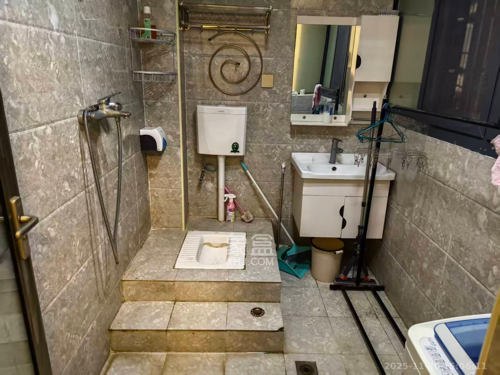 嘉顺苑  1室1厅1卫    1100.0元/月