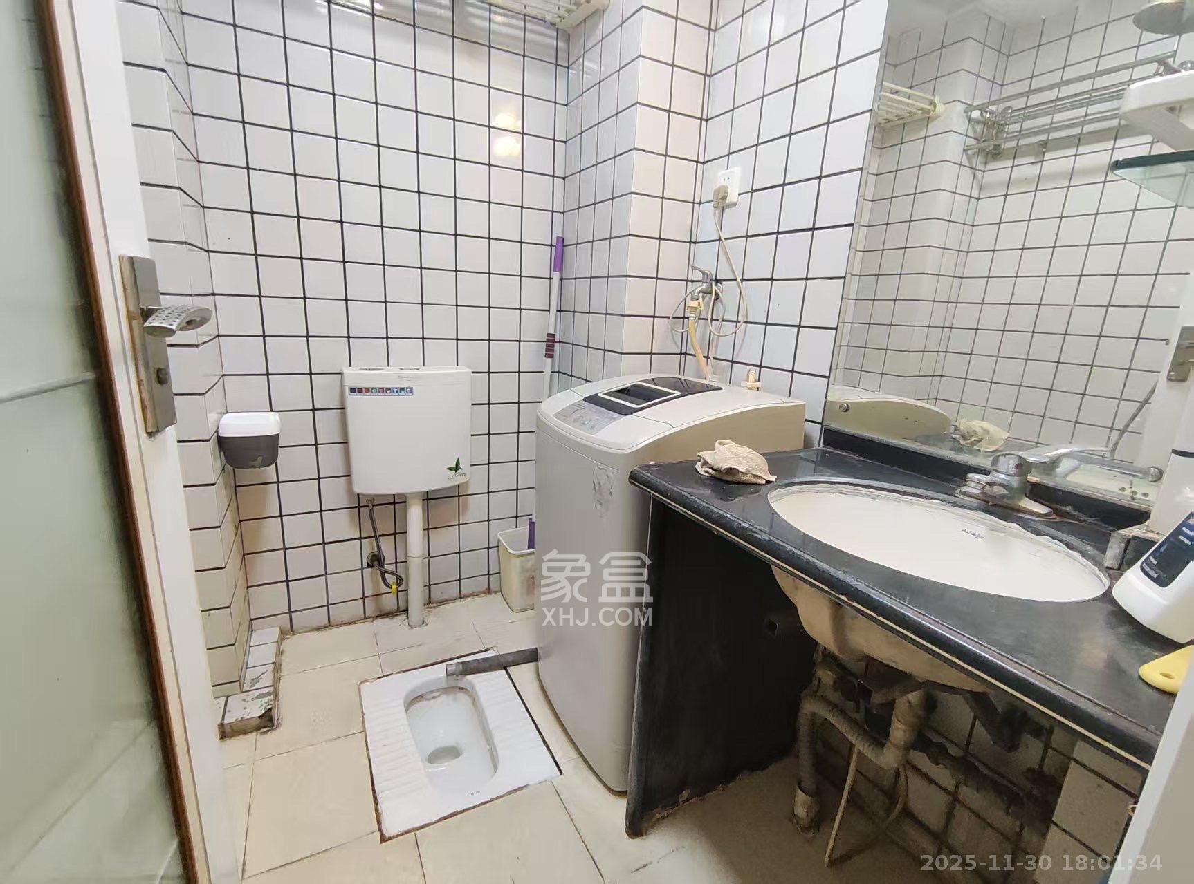 东方新世界 1室1厅1卫 1000.0元/月 东方新世界 1室1厅1卫 1000.0元/月室内图