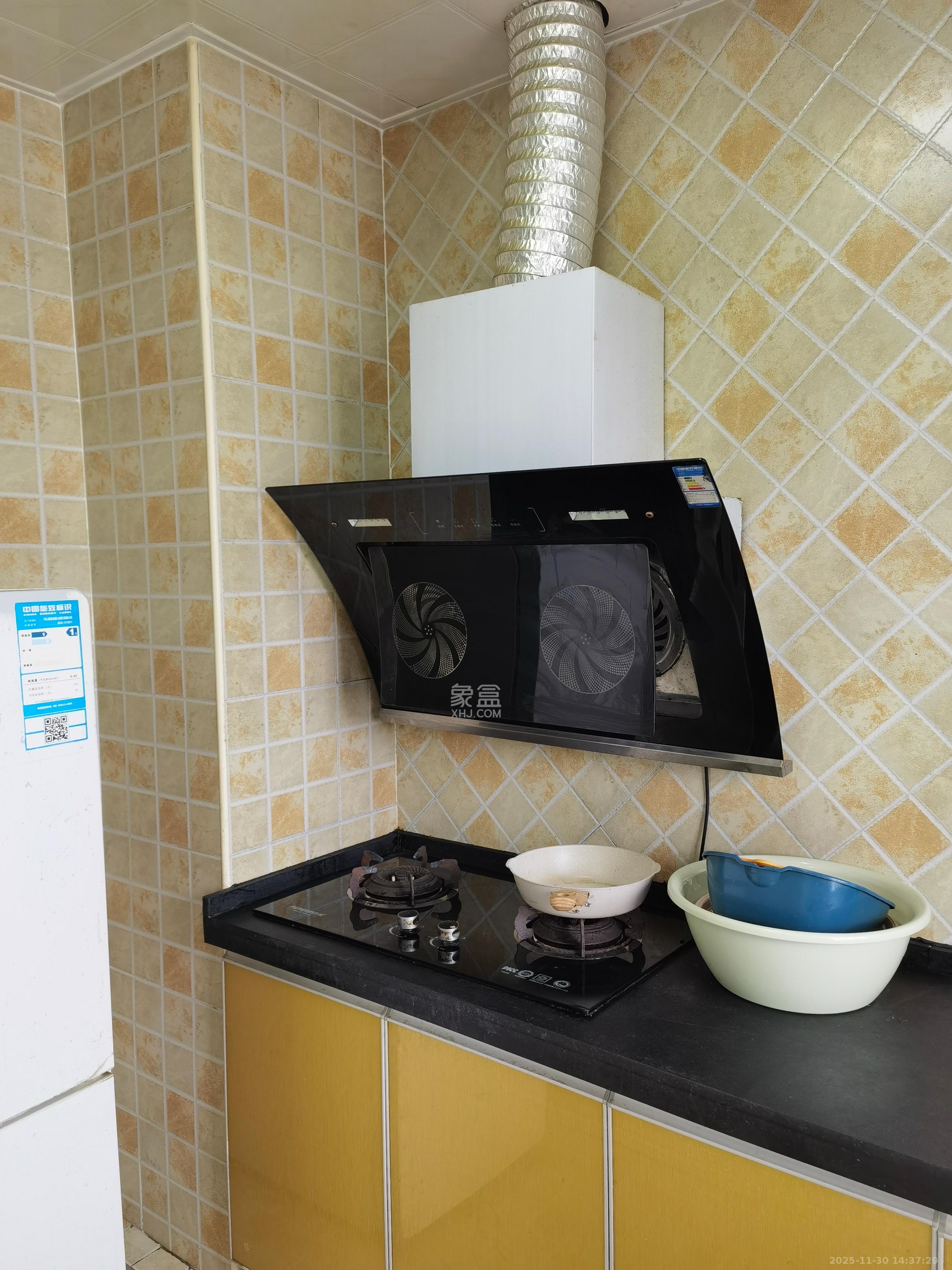 和泓梅溪四季  3室1厅1卫    2300.0元/月室内图