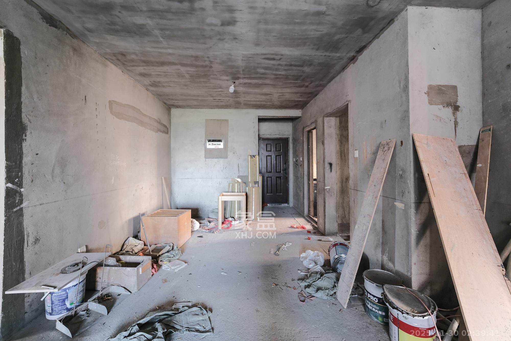 三一街区 4室2厅2卫 75.0万 三一街区 4室2厅2卫 75.0万客厅