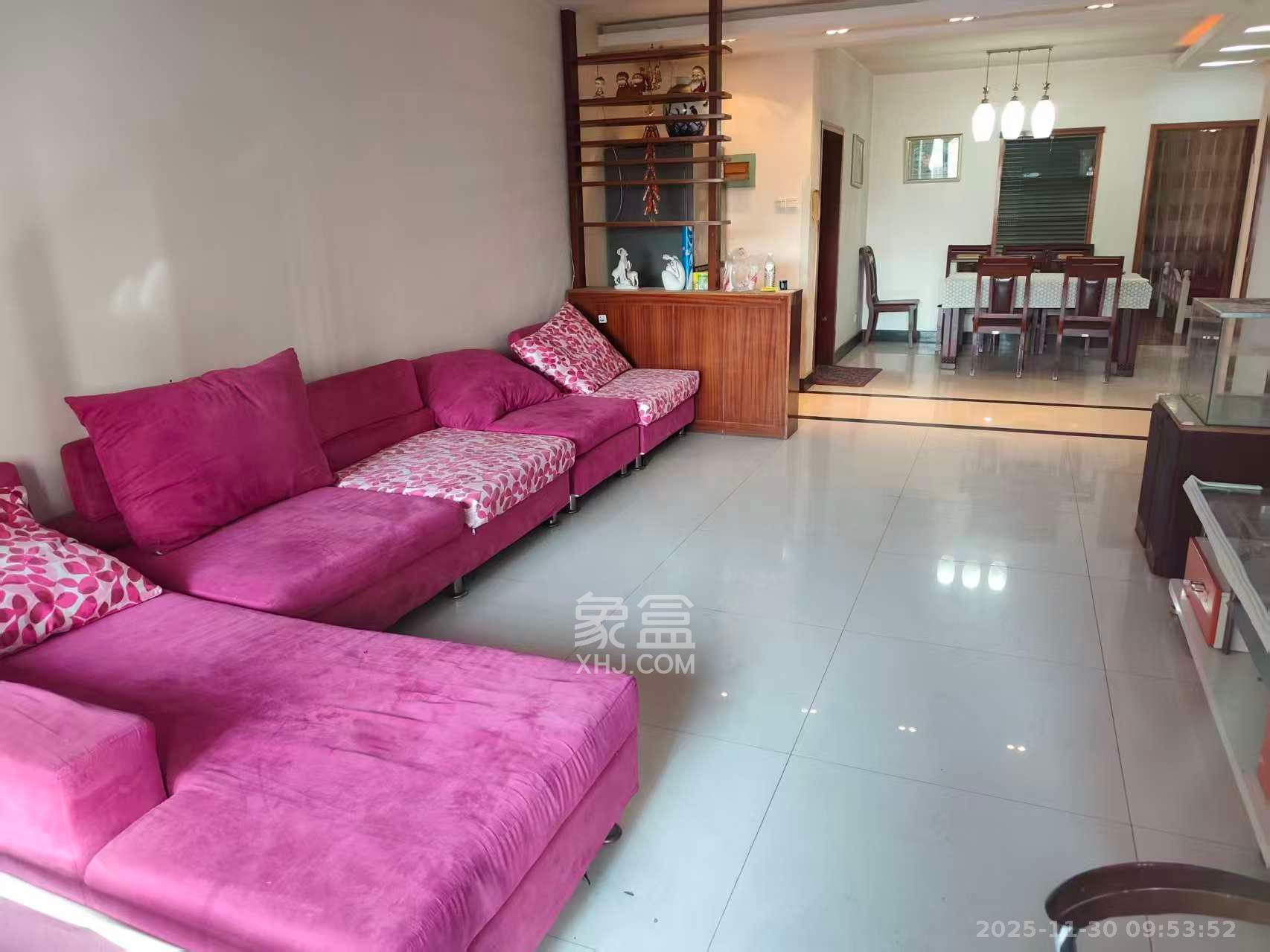 富绿新村  3室2厅2卫    1800.0元/月