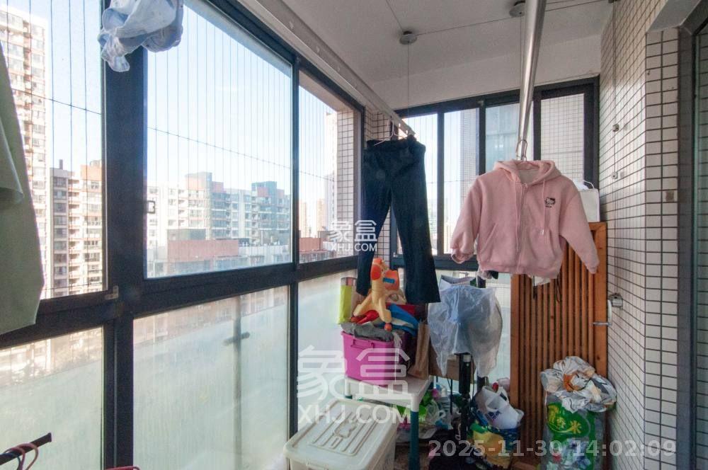 高鑫麓城  3室2厅2卫    3000.0元/月室内图