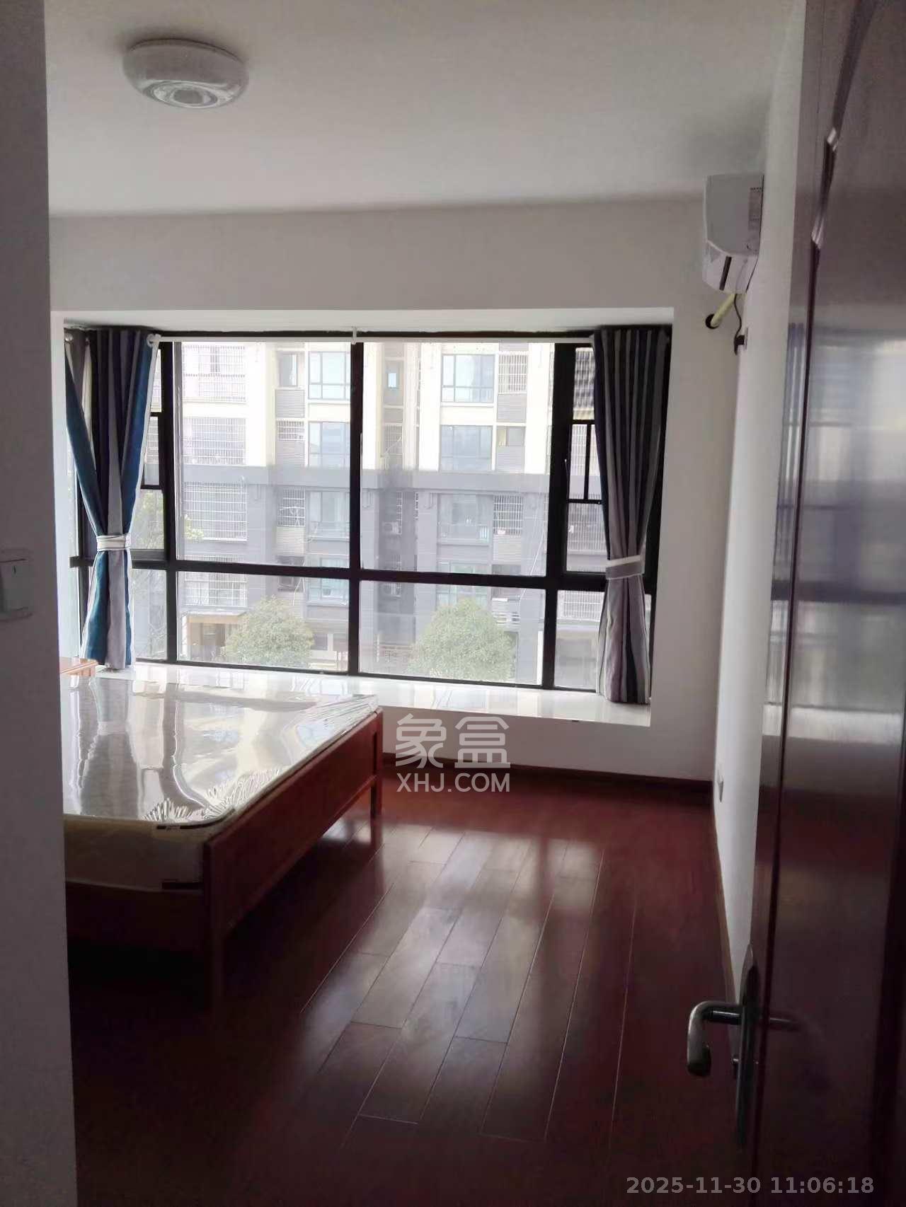 湖南报业文化城（米地亚家园）  3室2厅2卫    2000.0元/月室内图