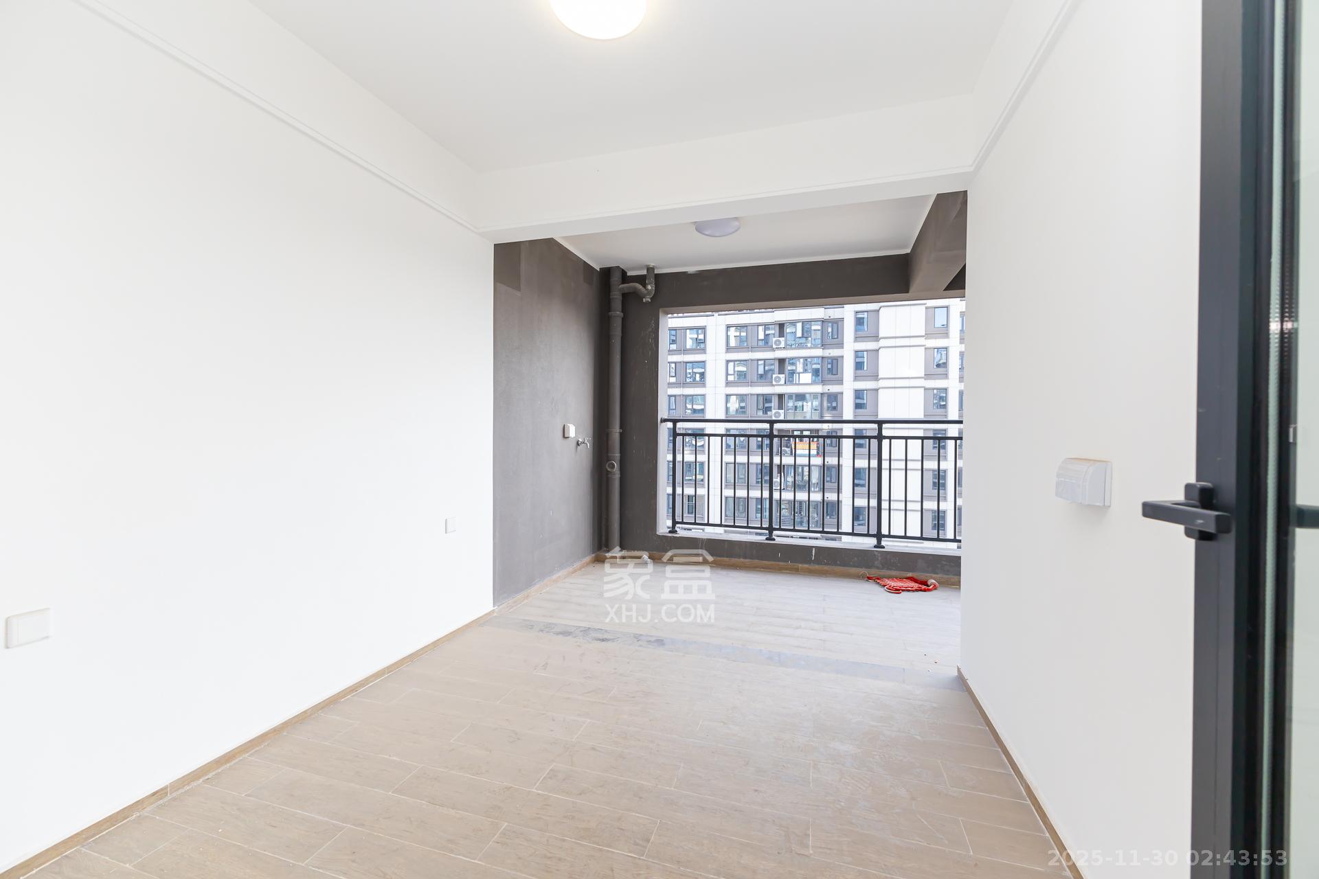 越秀湘江星汇城三期 4室2厅3卫 192.0万 越秀湘江星汇城三期 4室2厅3卫 192.0万卧室