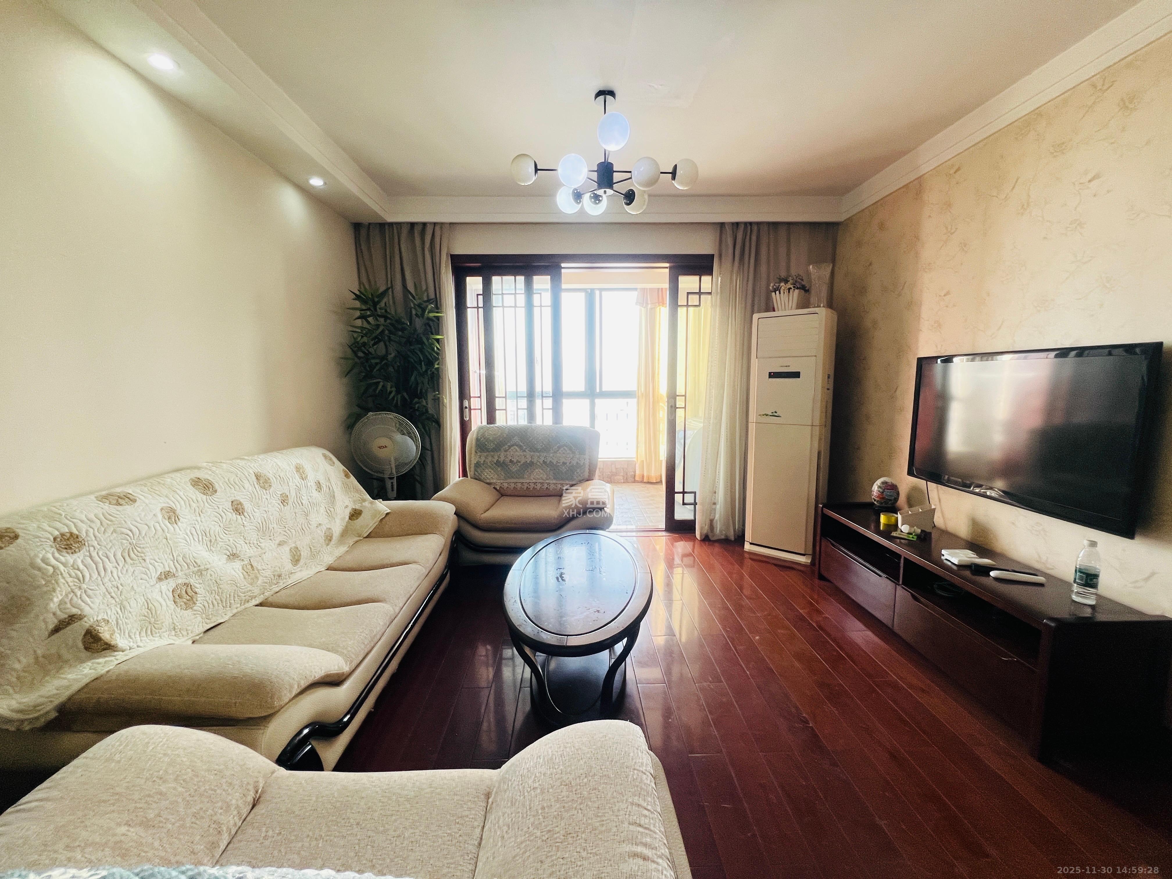 东玺门 2室2厅1卫 2700.0元/月 东玺门 2室2厅1卫 2700.0元/月室内图