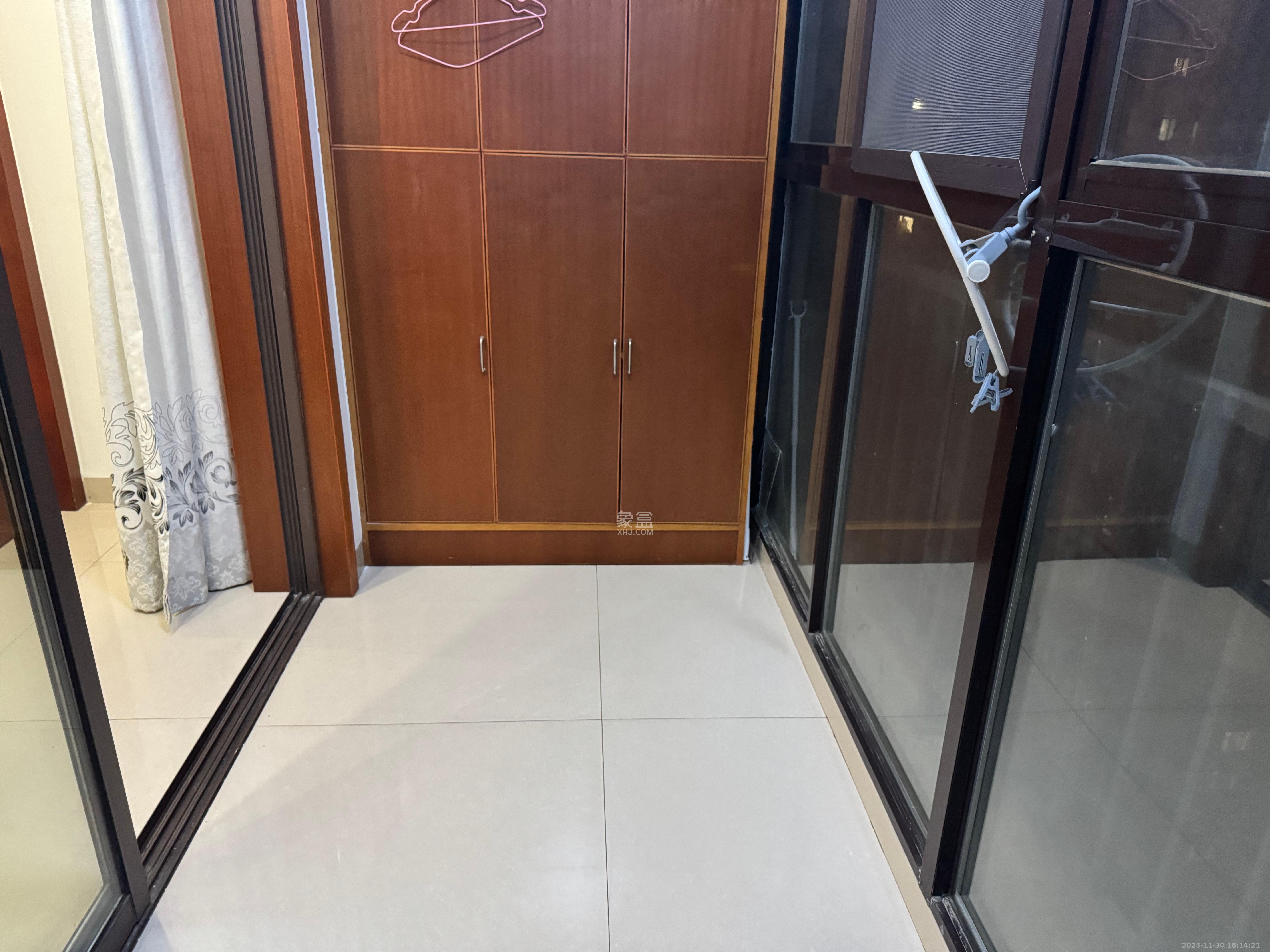 水岸世景 1室1厅1卫 1700.0元/月 水岸世景 1室1厅1卫 1700.0元/月室内图