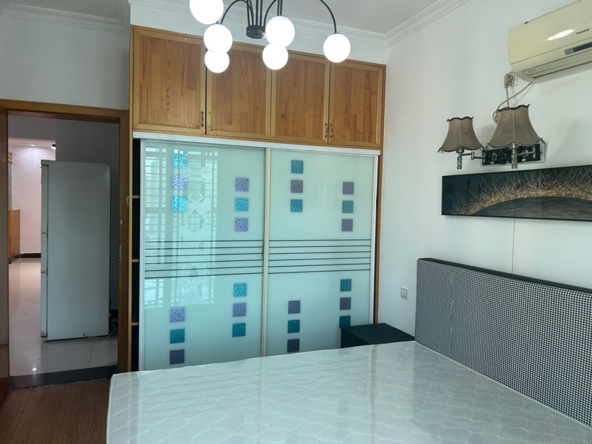 阳光城尚东湾悦江府  3室1厅1卫    2500.0元/月户型图