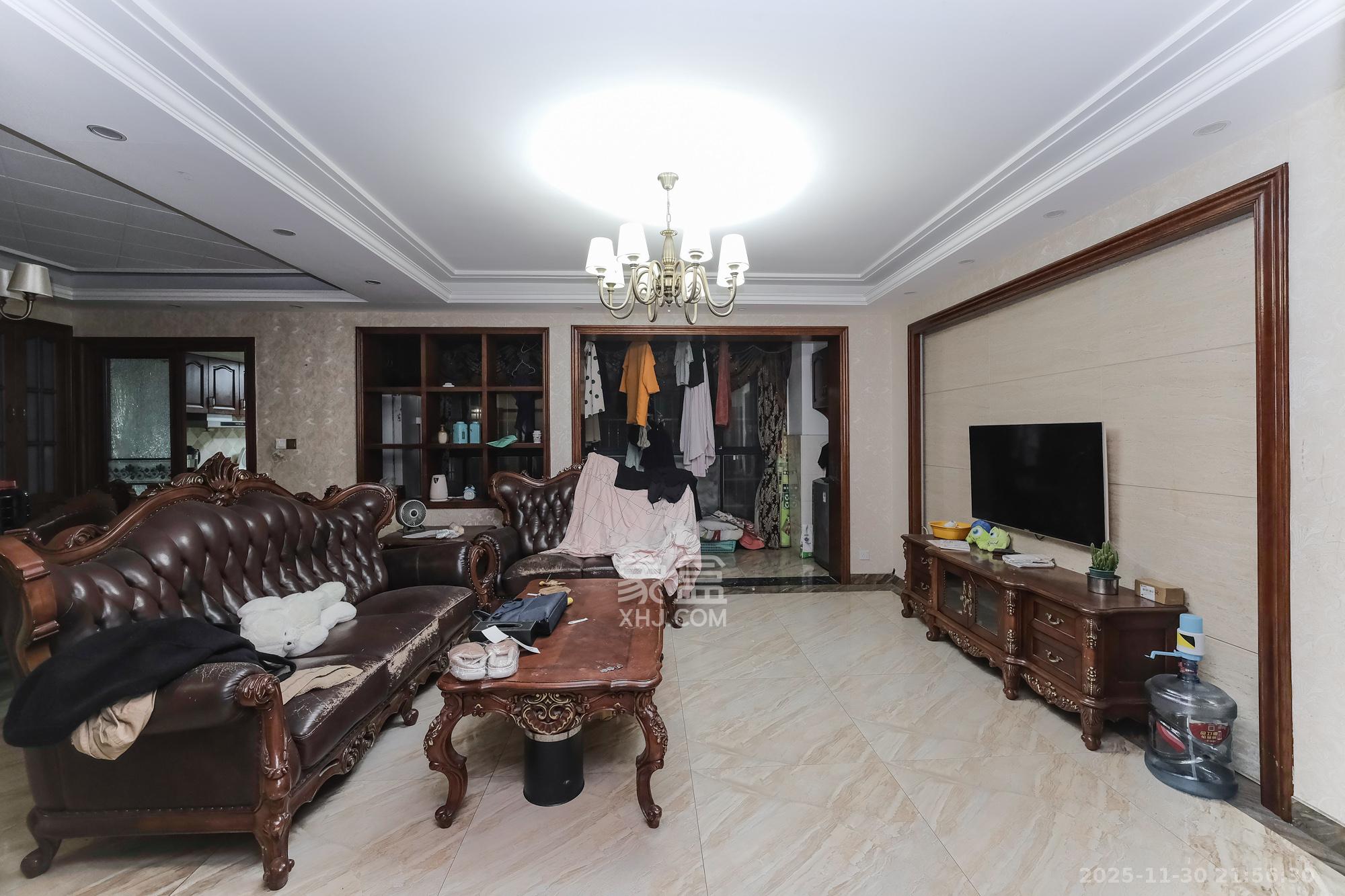 花样年华  4室2厅1卫    100.0万