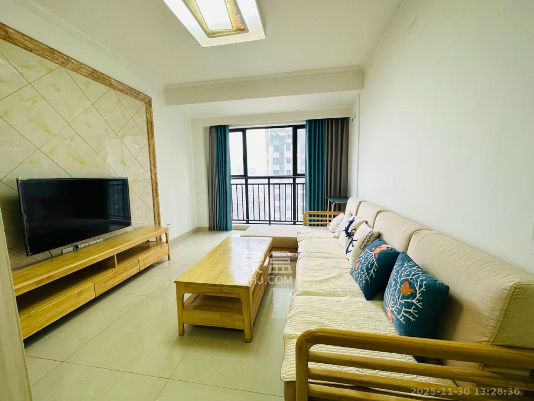 中交里城  2室2厅1卫    2400.0元/月