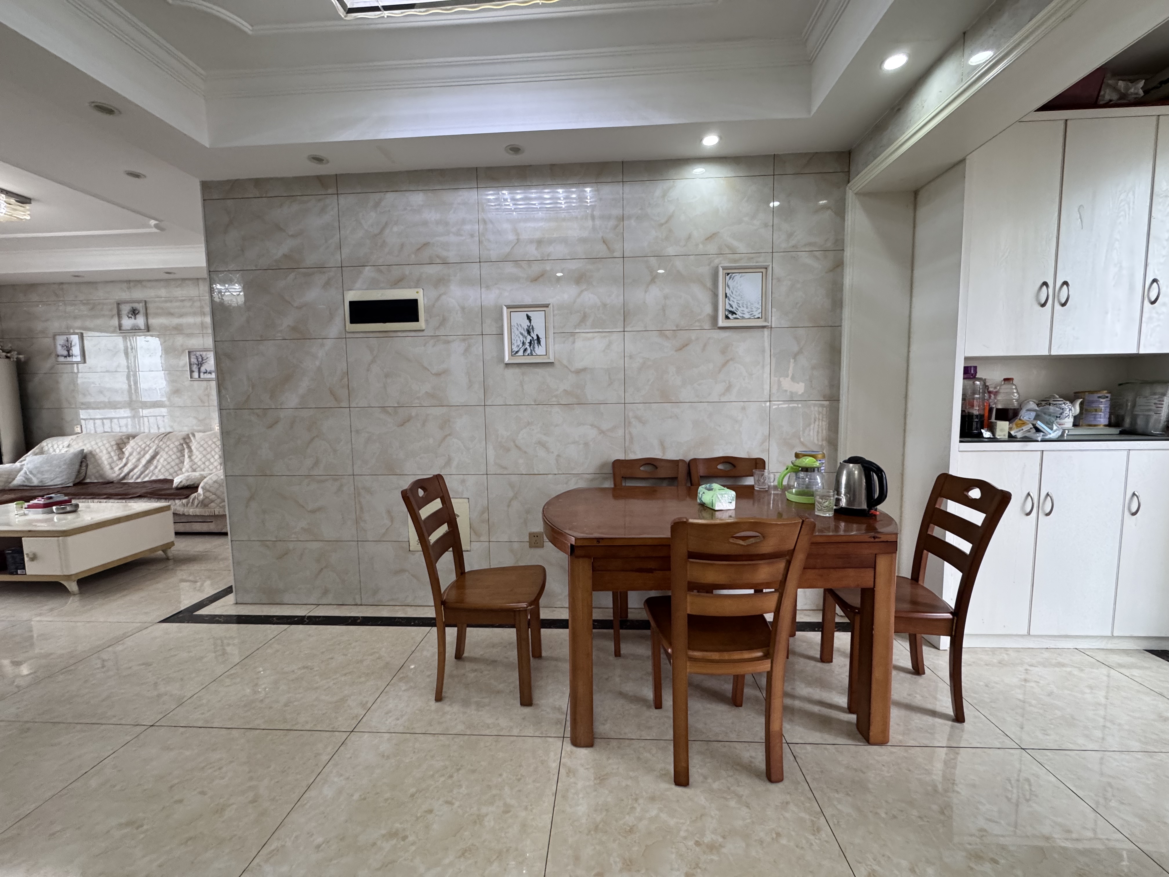 蓝海卧龙湾  3室2厅2卫    66.0万 蓝海卧龙湾  3室2厅2卫    66.0万室内图