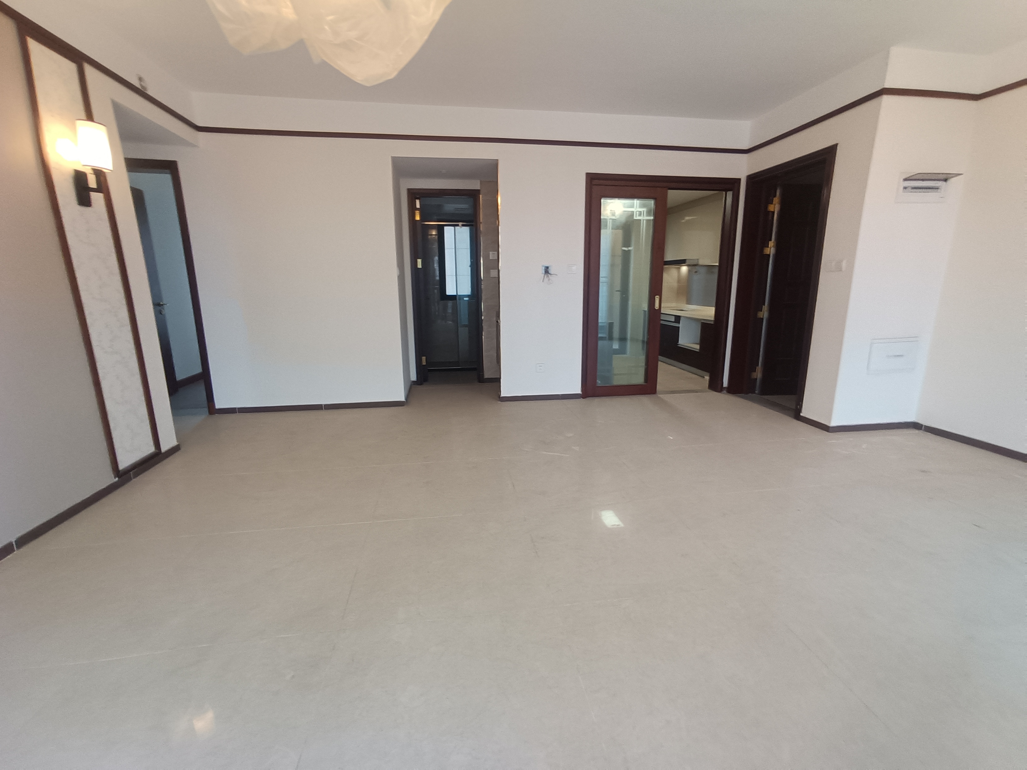 株洲恒大悦珑台 3室2厅2卫 85.8万 株洲恒大悦珑台 3室2厅2卫 85.8万室内图