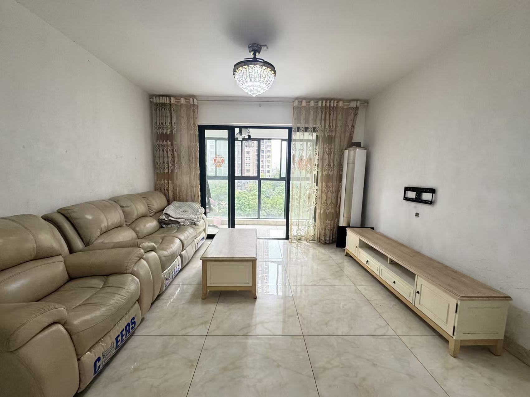 中建御山和苑 3室2厅2卫 61.8万 中建御山和苑 3室2厅2卫 61.8万室内图