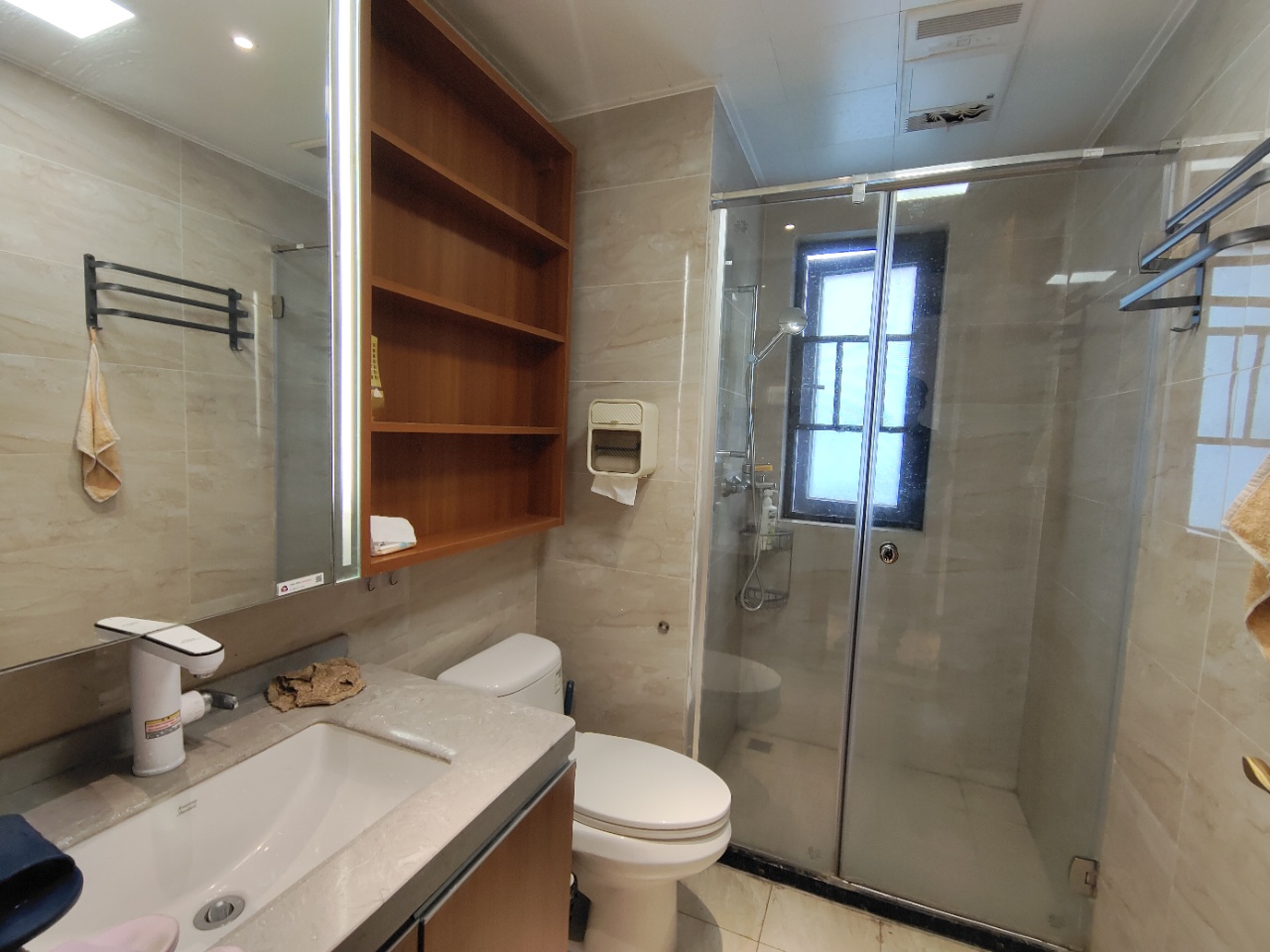 恒大华府 4室2厅2卫 89.8万 恒大华府 4室2厅2卫 89.8万室内图