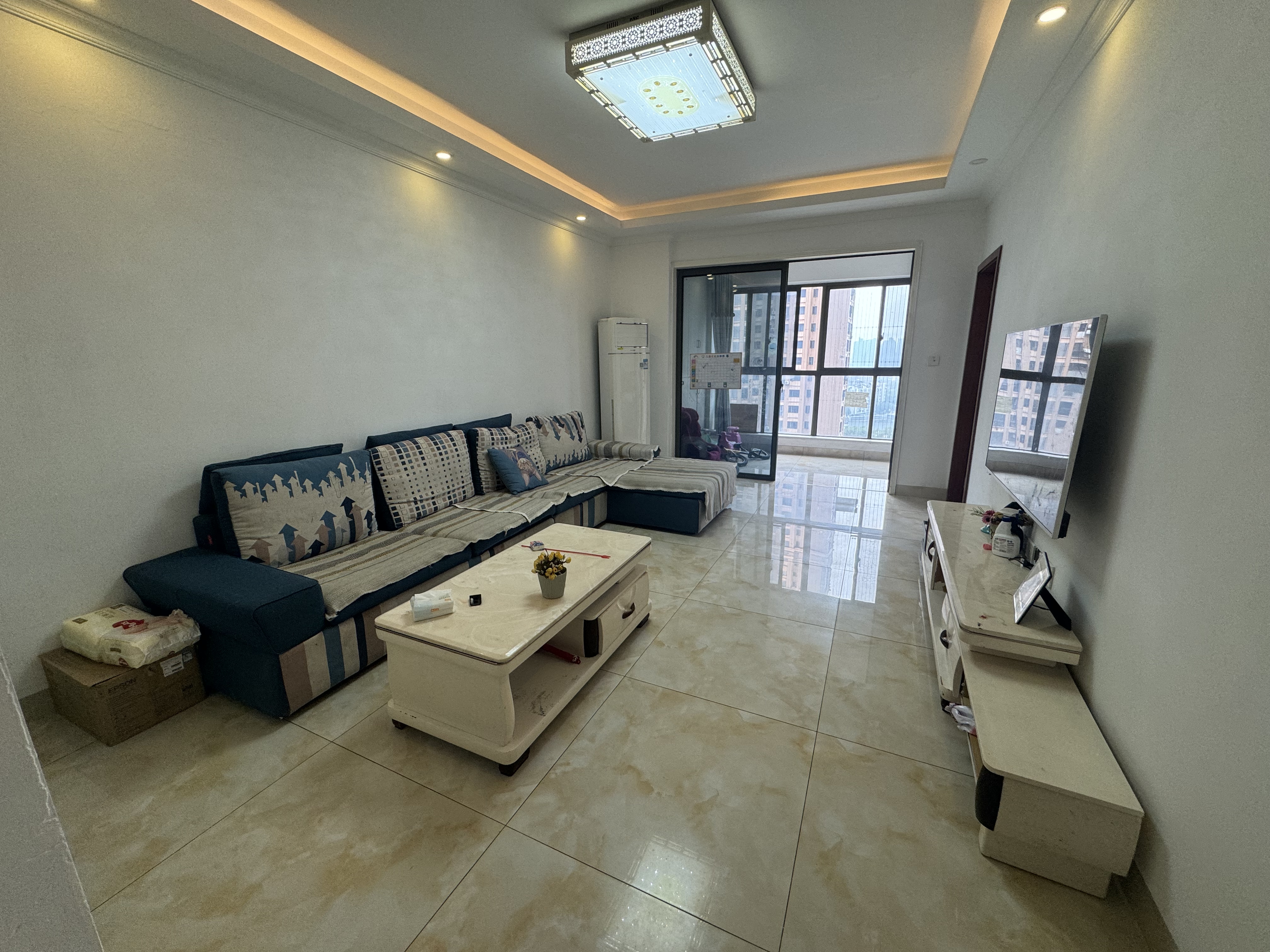 凯旋名门人民中路1006号  3室2厅1卫    43.0万