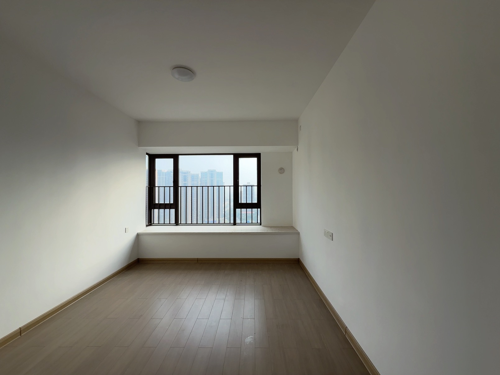 美的翰城  3室2厅2卫    110.0万室内图