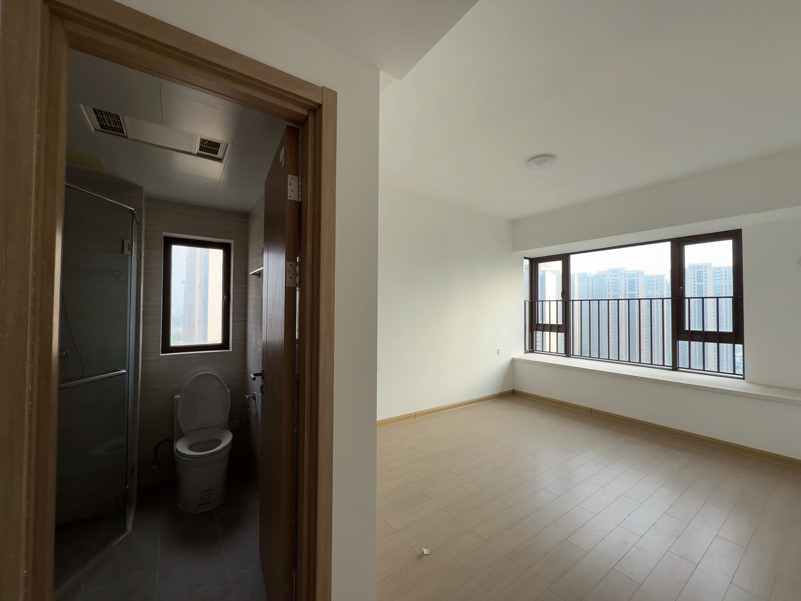 美的翰城  3室2厅2卫    110.0万室内图