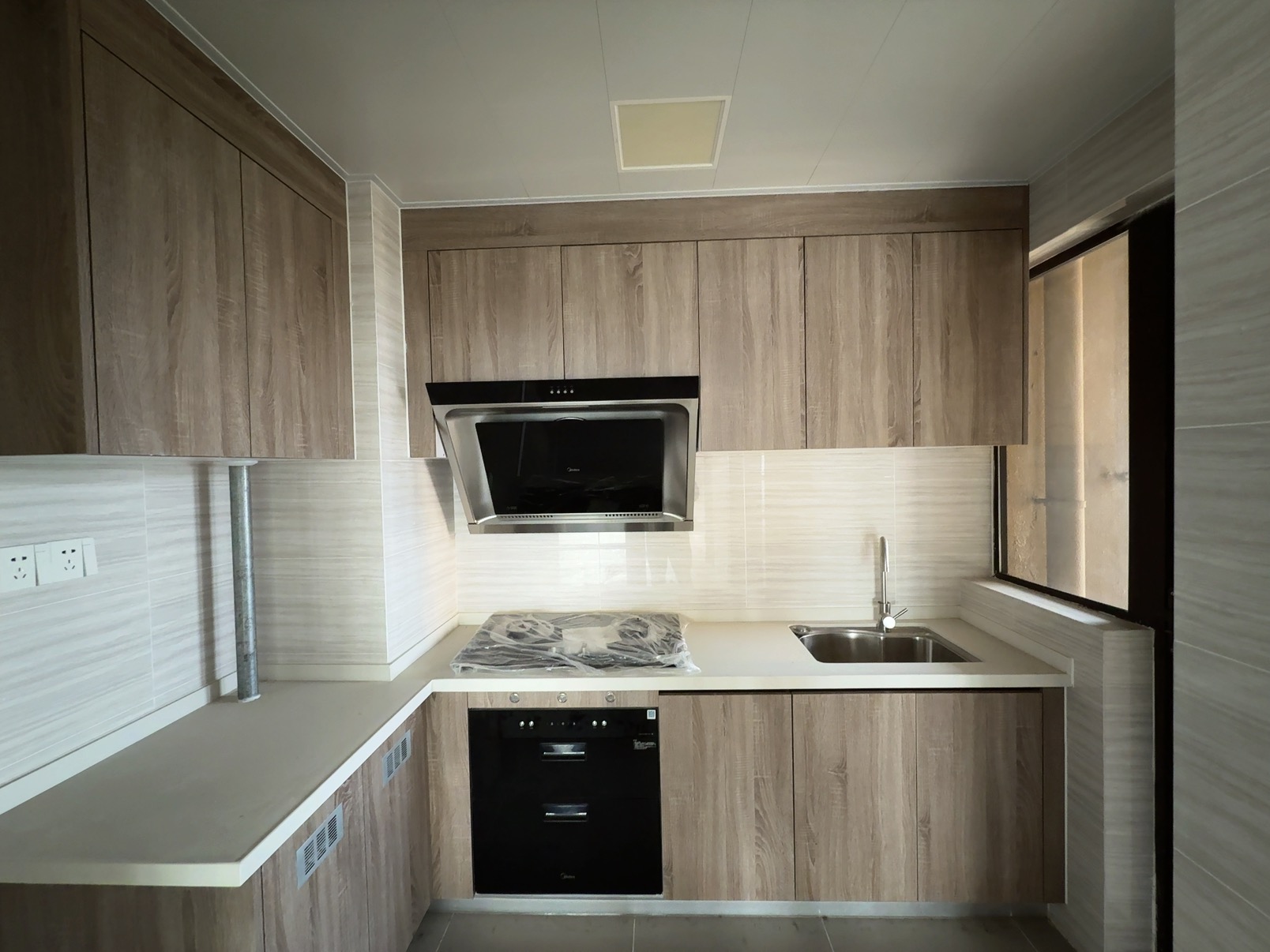 美的翰城 3室2厅2卫 110.0万 美的翰城 3室2厅2卫 110.0万室内图