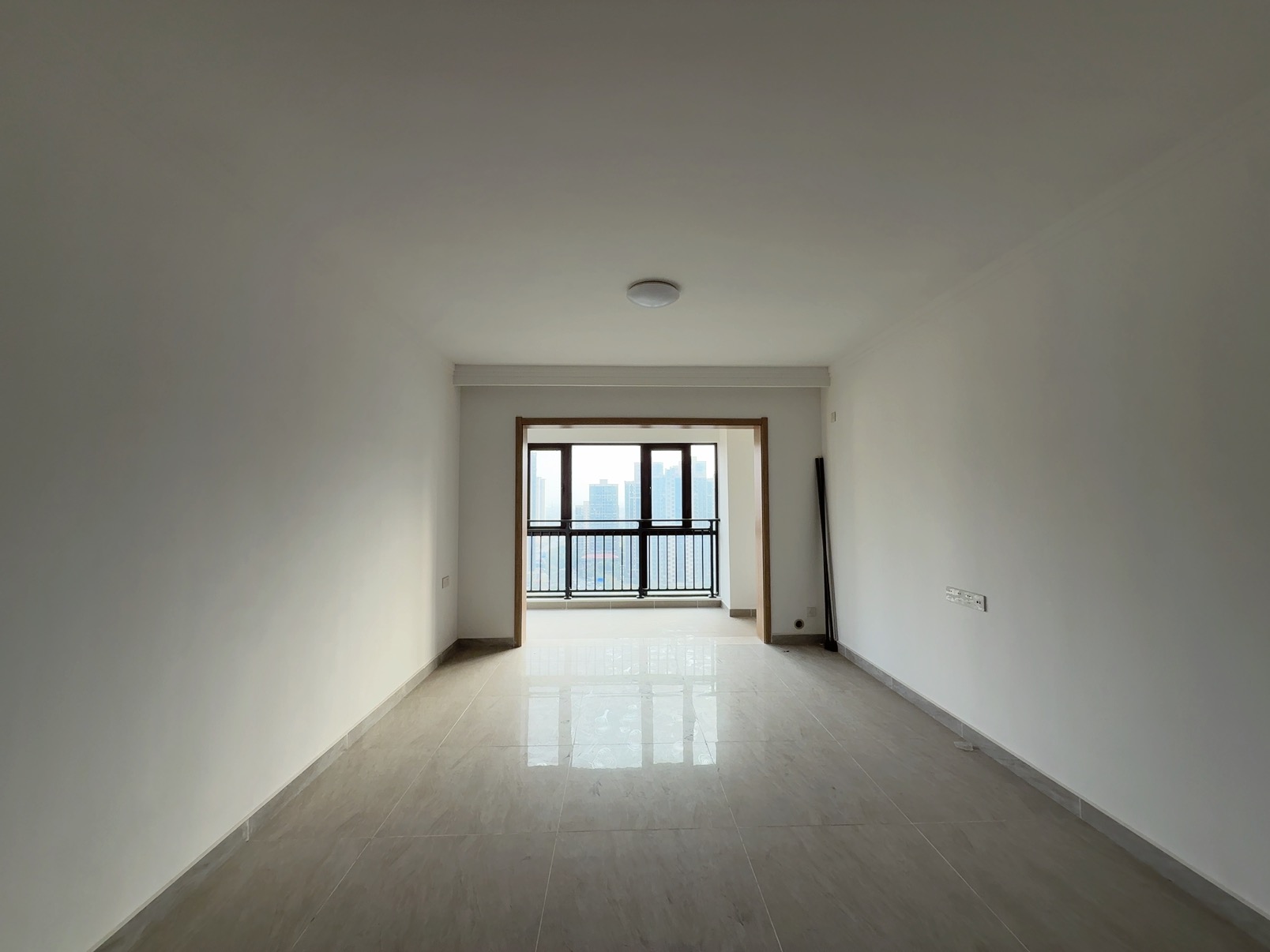 美的翰城  3室2厅2卫    110.0万室内图