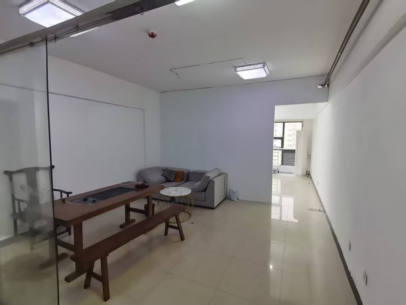 中房电脑大市场  1室1厅1卫    15.0万室内图