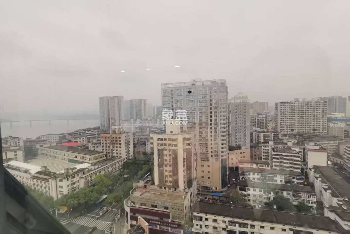 中房电脑大市场 1室1厅1卫 15.0万 中房电脑大市场 1室1厅1卫 15.0万室内图