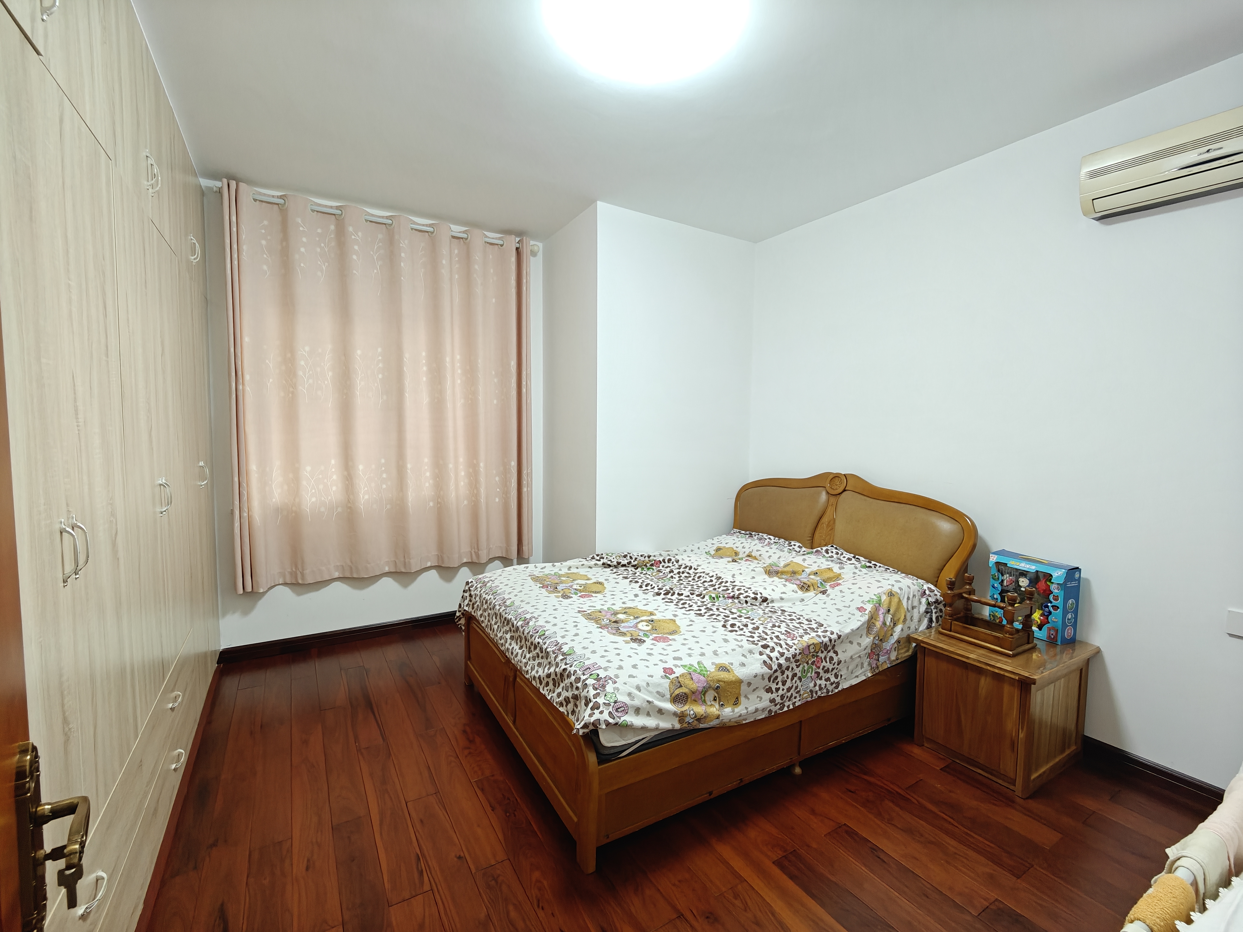 颐景园  5室2厅2卫    120.0万室内图