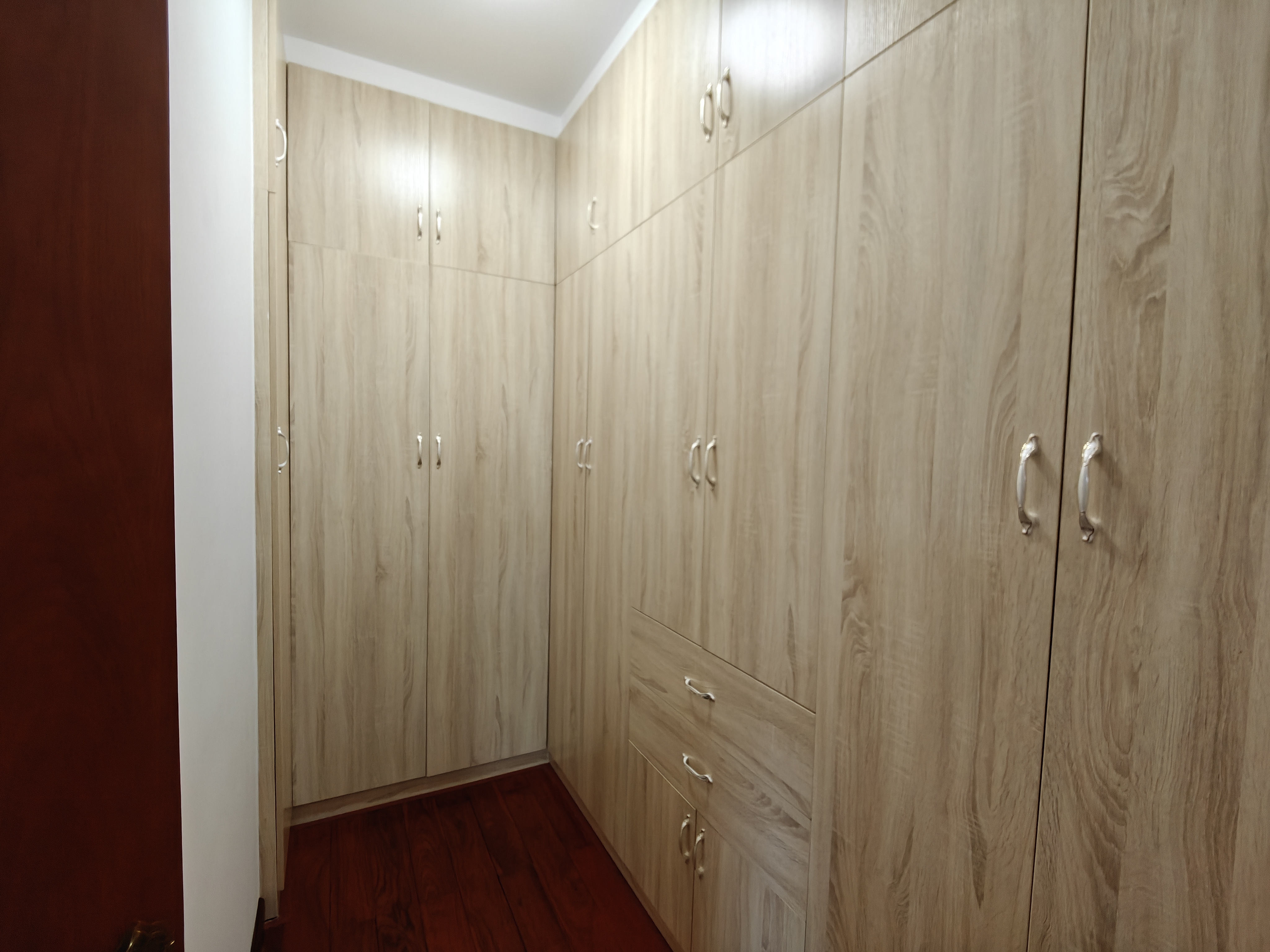 颐景园 5室2厅2卫 120.0万 颐景园 5室2厅2卫 120.0万室内图