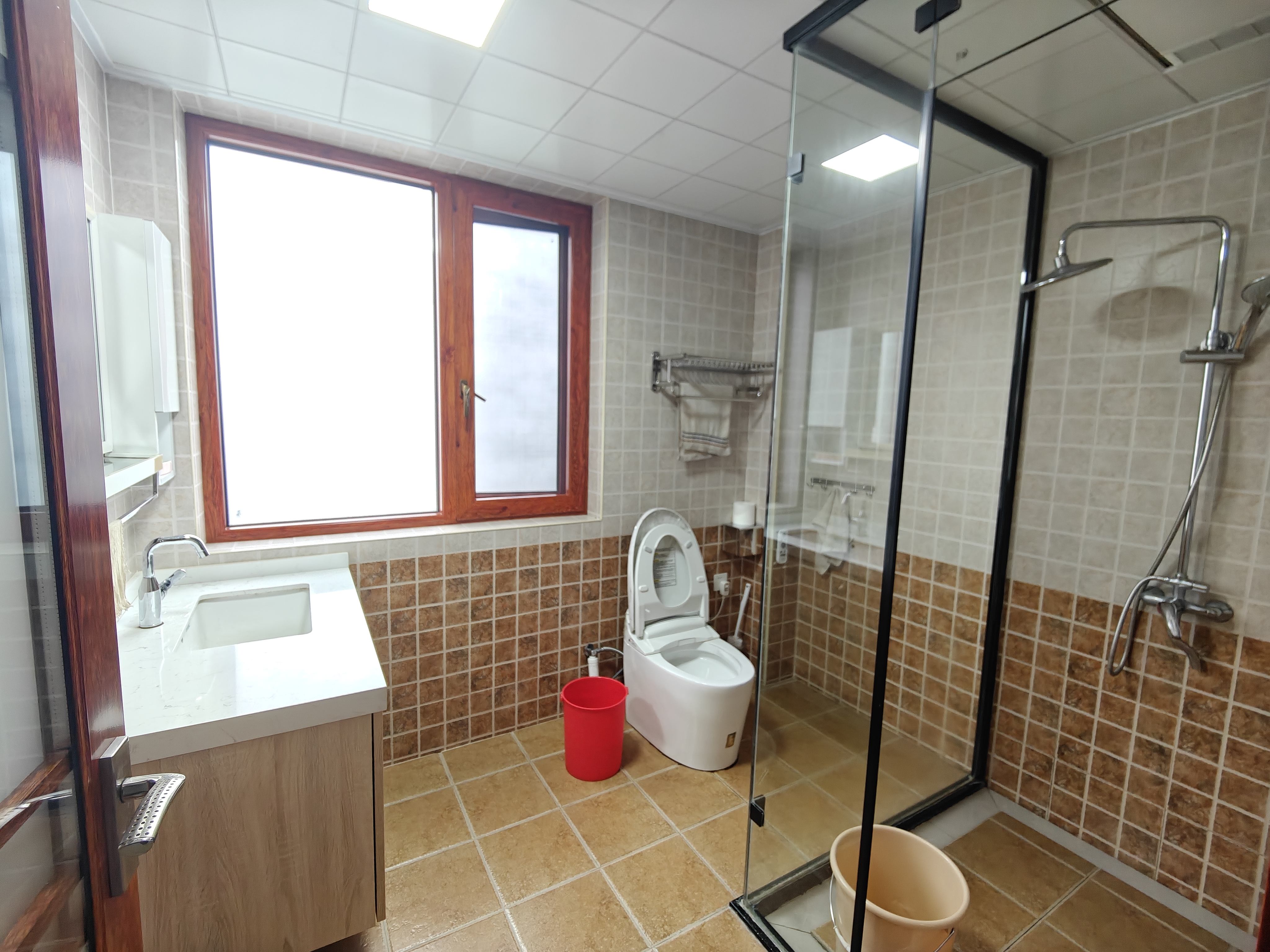 颐景园 5室2厅2卫 120.0万 颐景园 5室2厅2卫 120.0万室内图