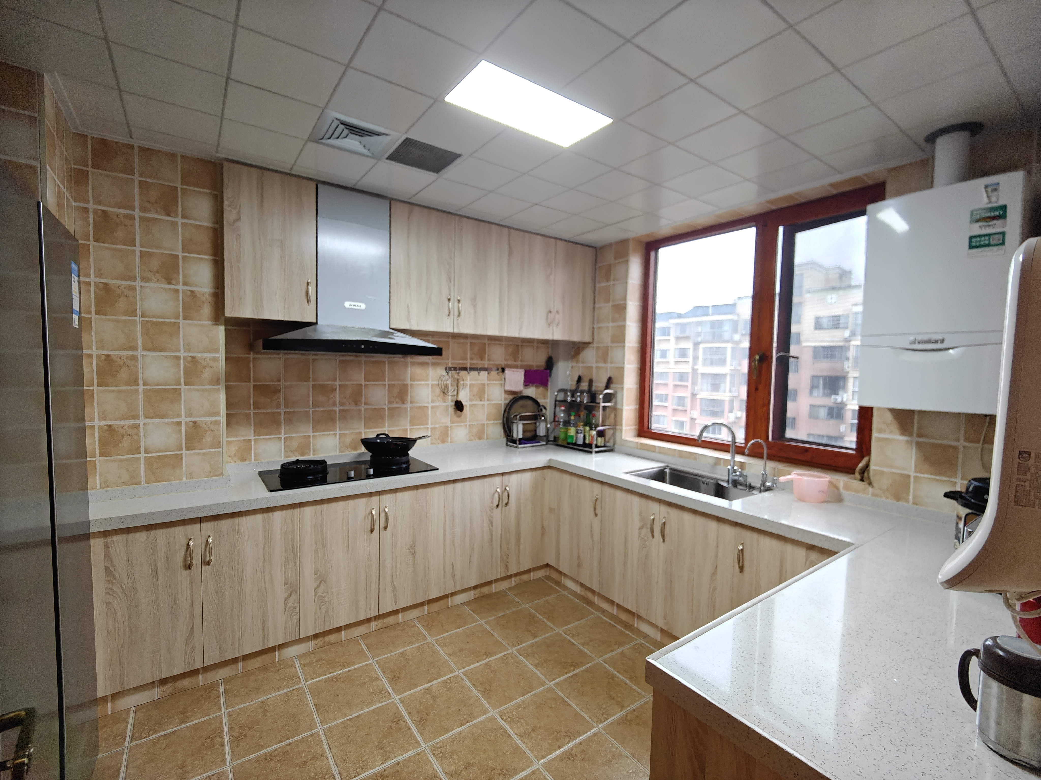 颐景园 5室2厅2卫 120.0万 颐景园 5室2厅2卫 120.0万室内图