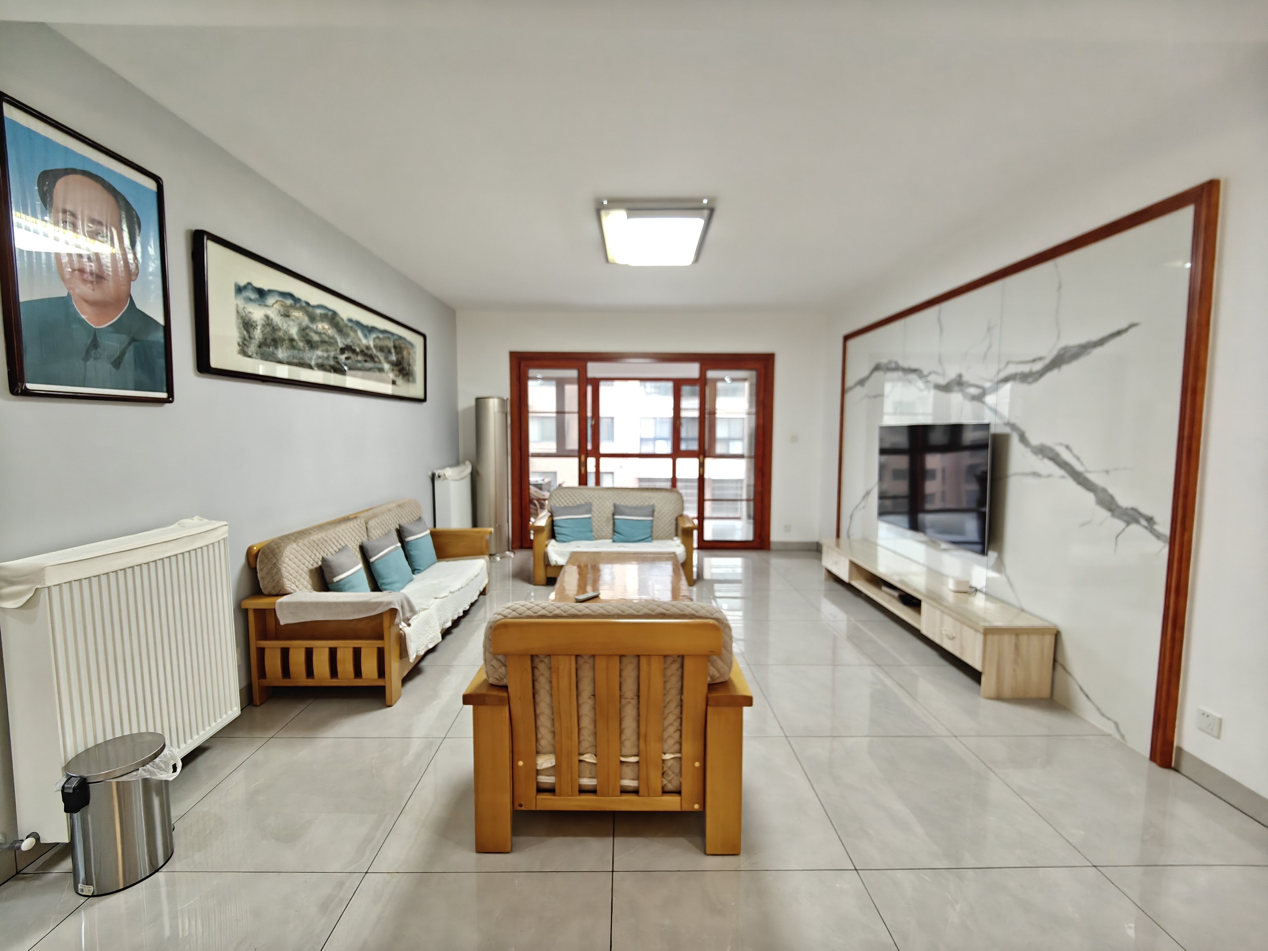 颐景园 5室2厅2卫 120.0万 颐景园 5室2厅2卫 120.0万室内图