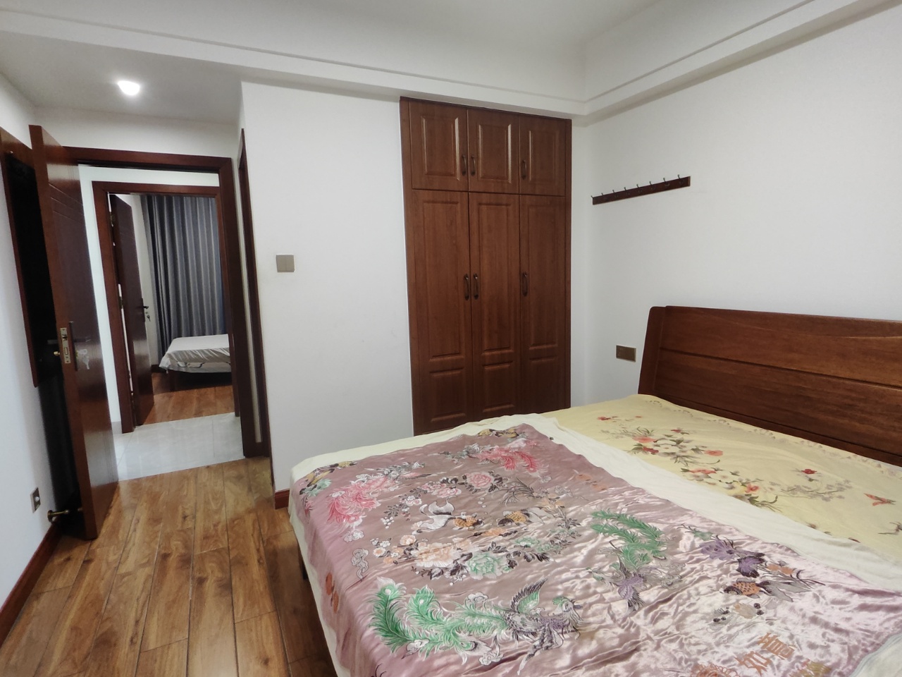 春藤小镇  3室2厅2卫    75.0万室内图