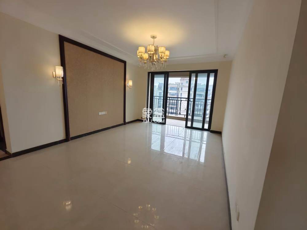 恒大华府  3室2厅2卫    84.8万