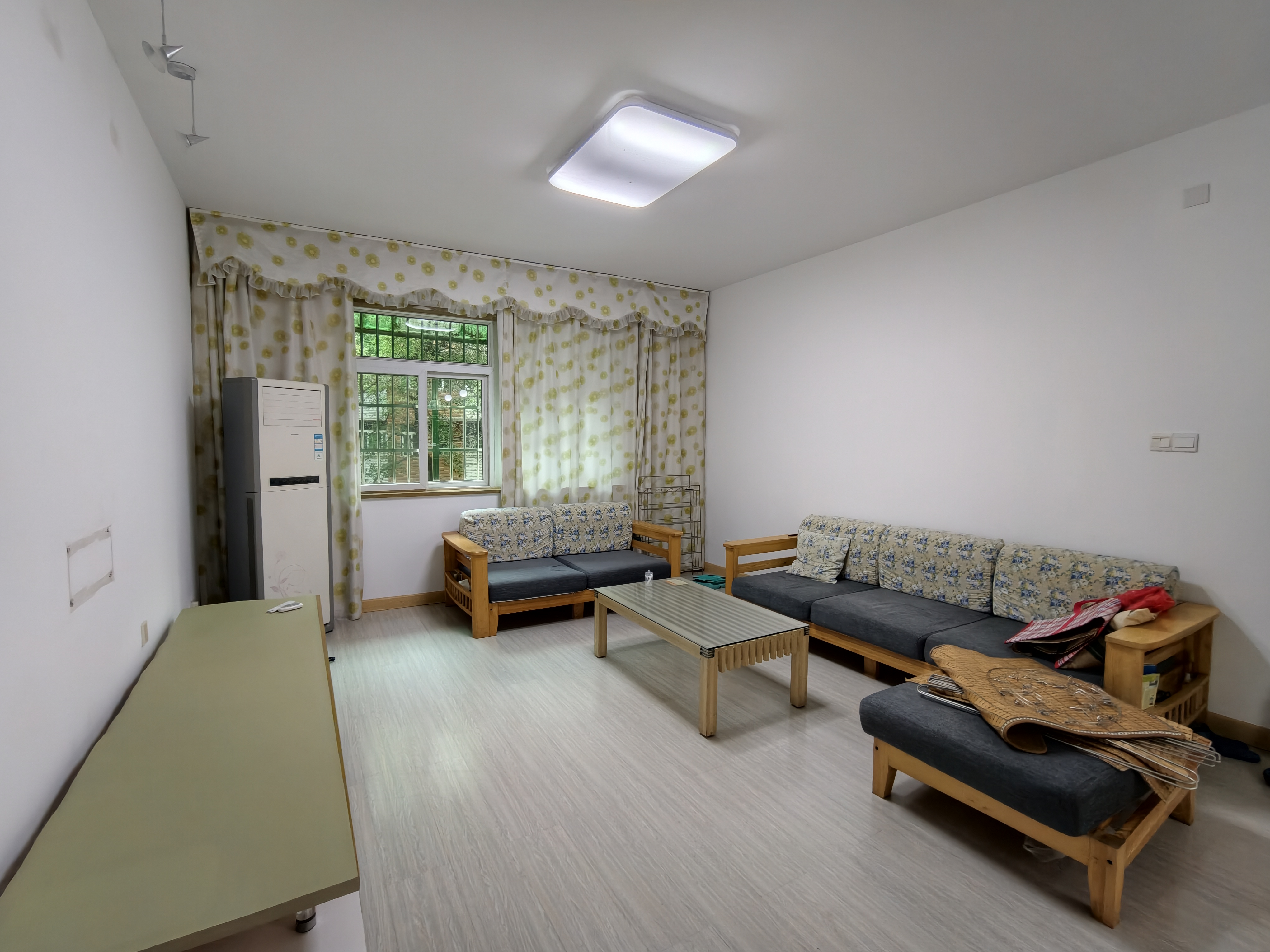 珠江花园 3室2厅2卫 42.8万 珠江花园 3室2厅2卫 42.8万室内图