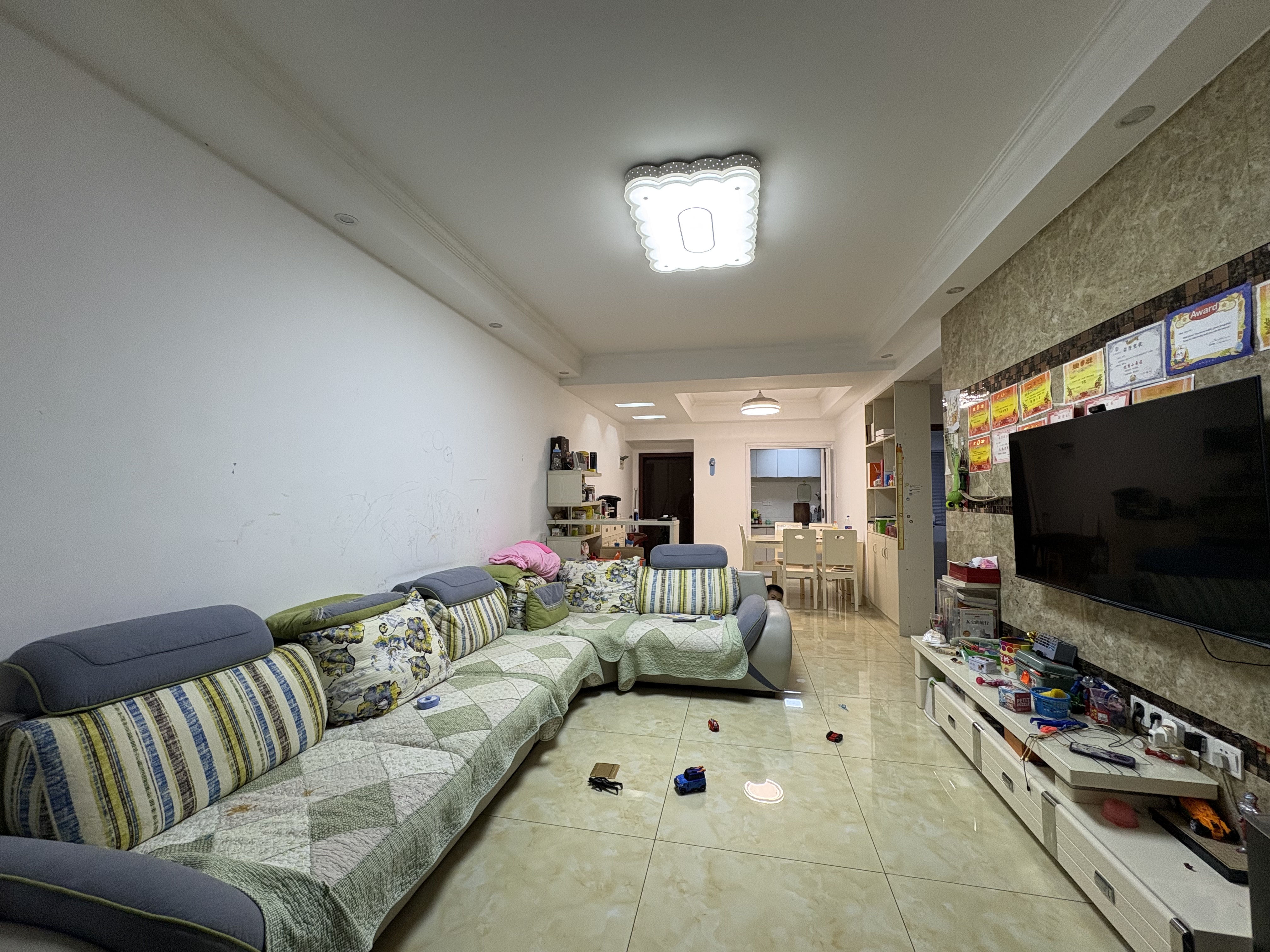 湘银星城 3室2厅2卫 55.0万 湘银星城 3室2厅2卫 55.0万室内图