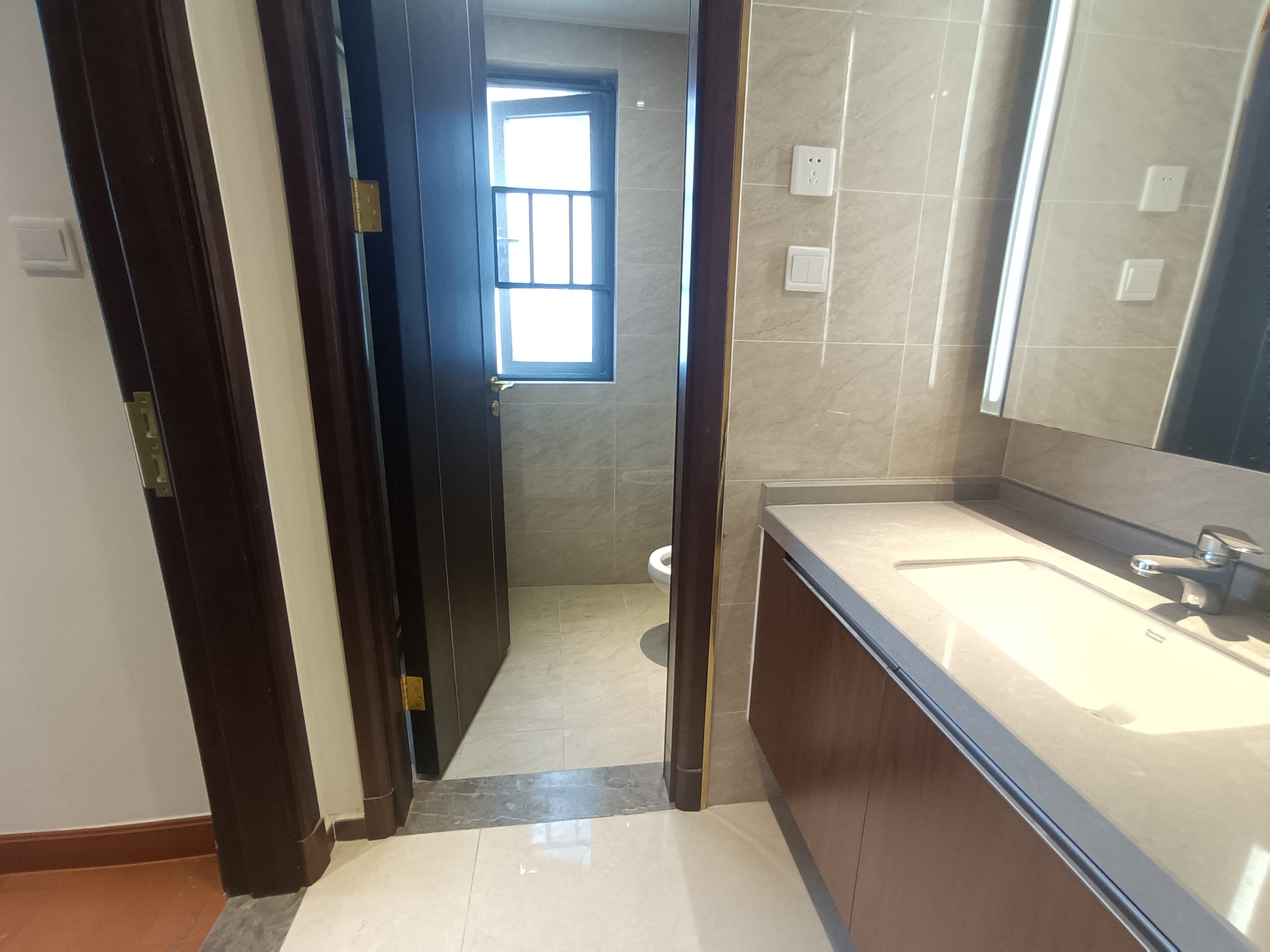 株洲恒大悦珑台 4室2厅2卫 117.0万 株洲恒大悦珑台 4室2厅2卫 117.0万室内图