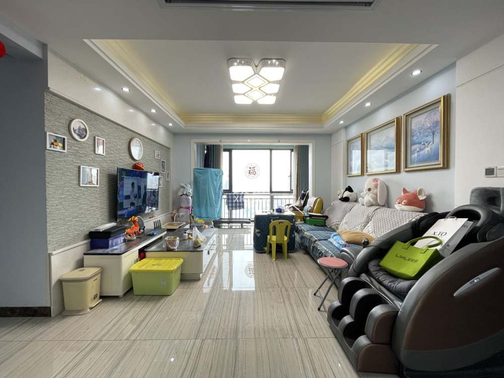 湘江名都  3室2厅2卫    80.0万