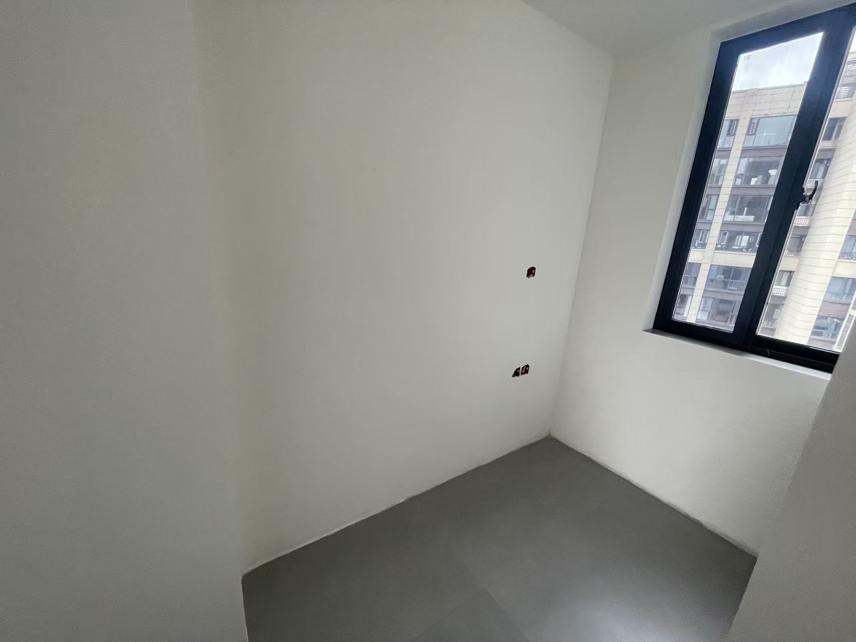 中泰财富湘江  4室2厅2卫    105.0万室内图