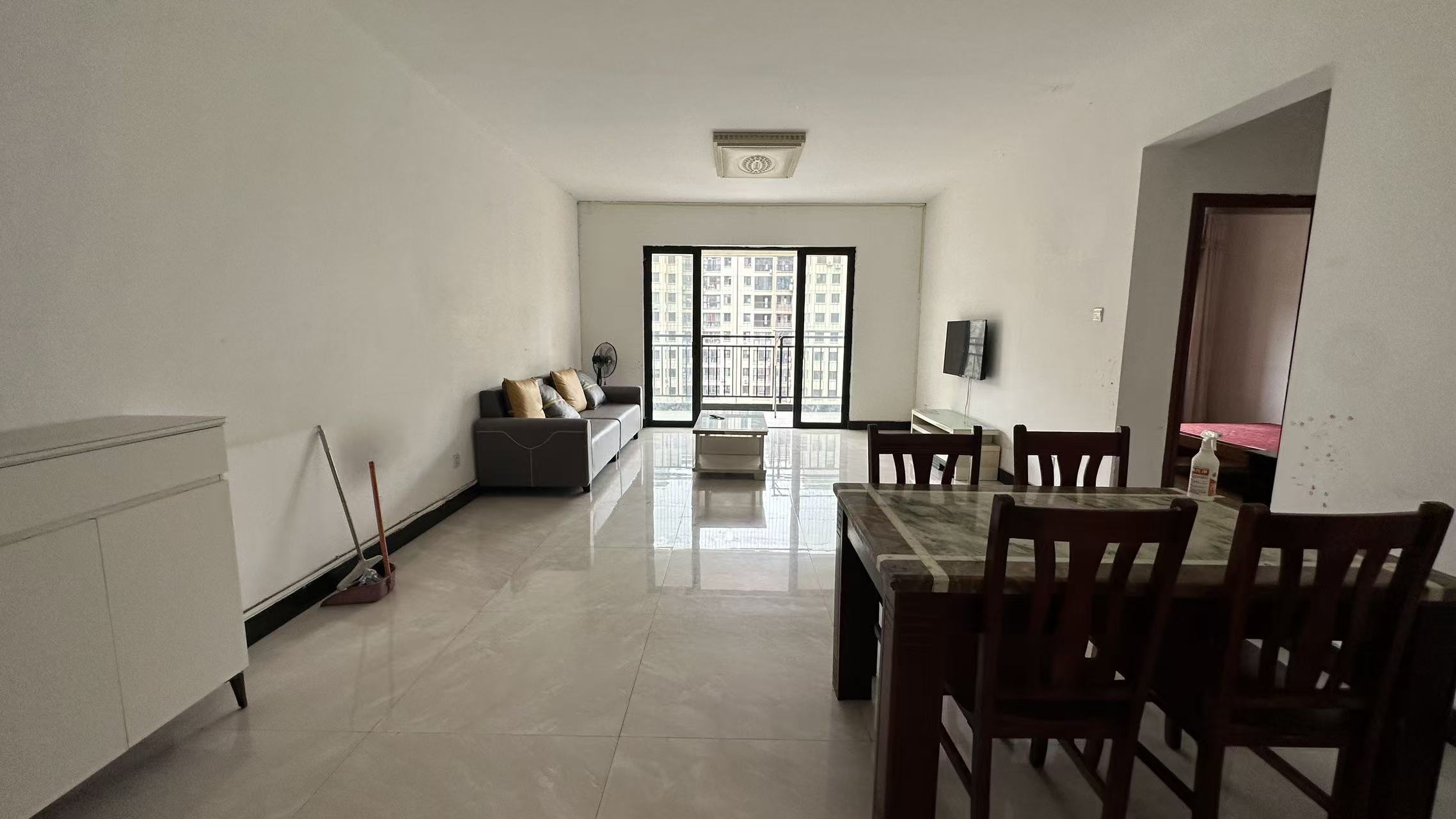 康桥美郡 3室2厅2卫 68.8万 康桥美郡 3室2厅2卫 68.8万室内图