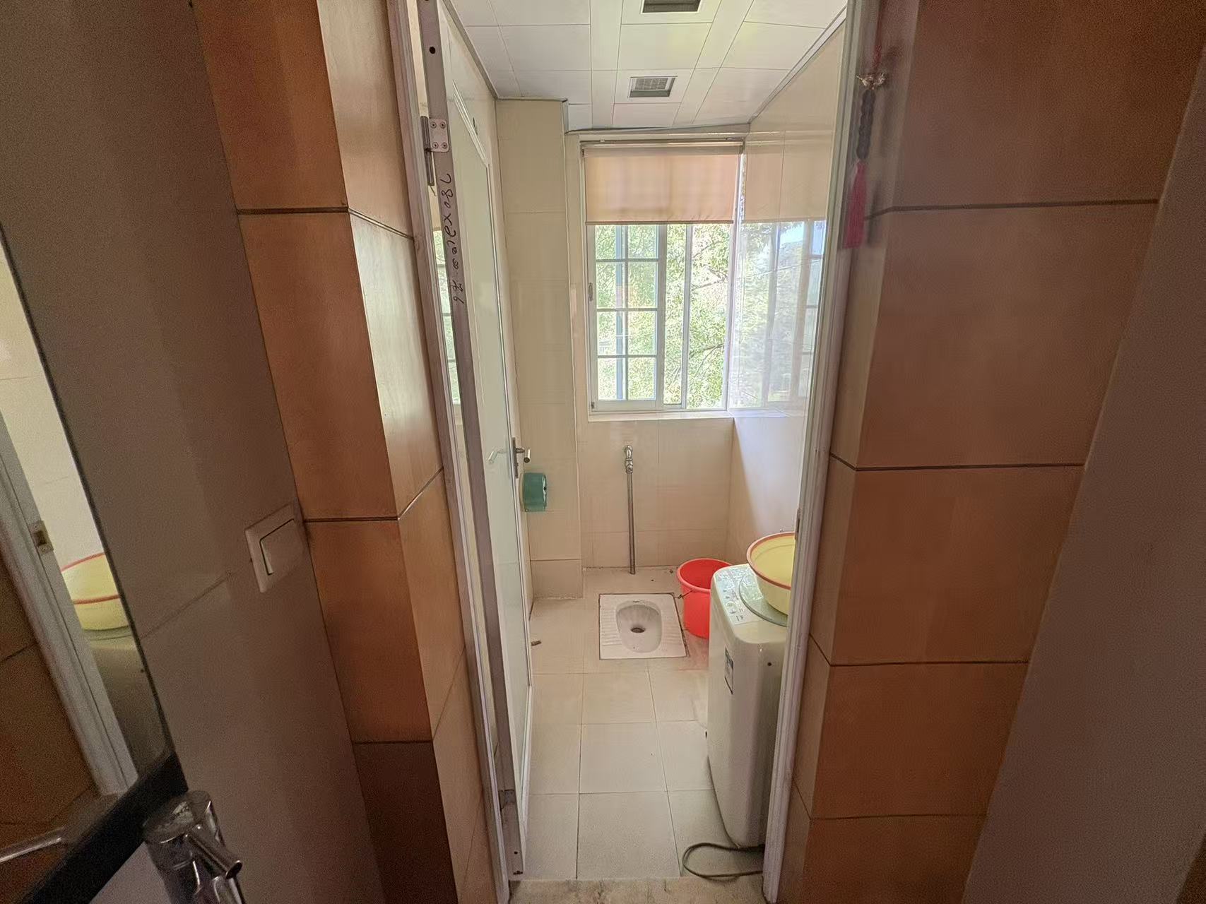 碧玉花园别墅 6室2厅3卫 260.0万 碧玉花园别墅 6室2厅3卫 260.0万室内图