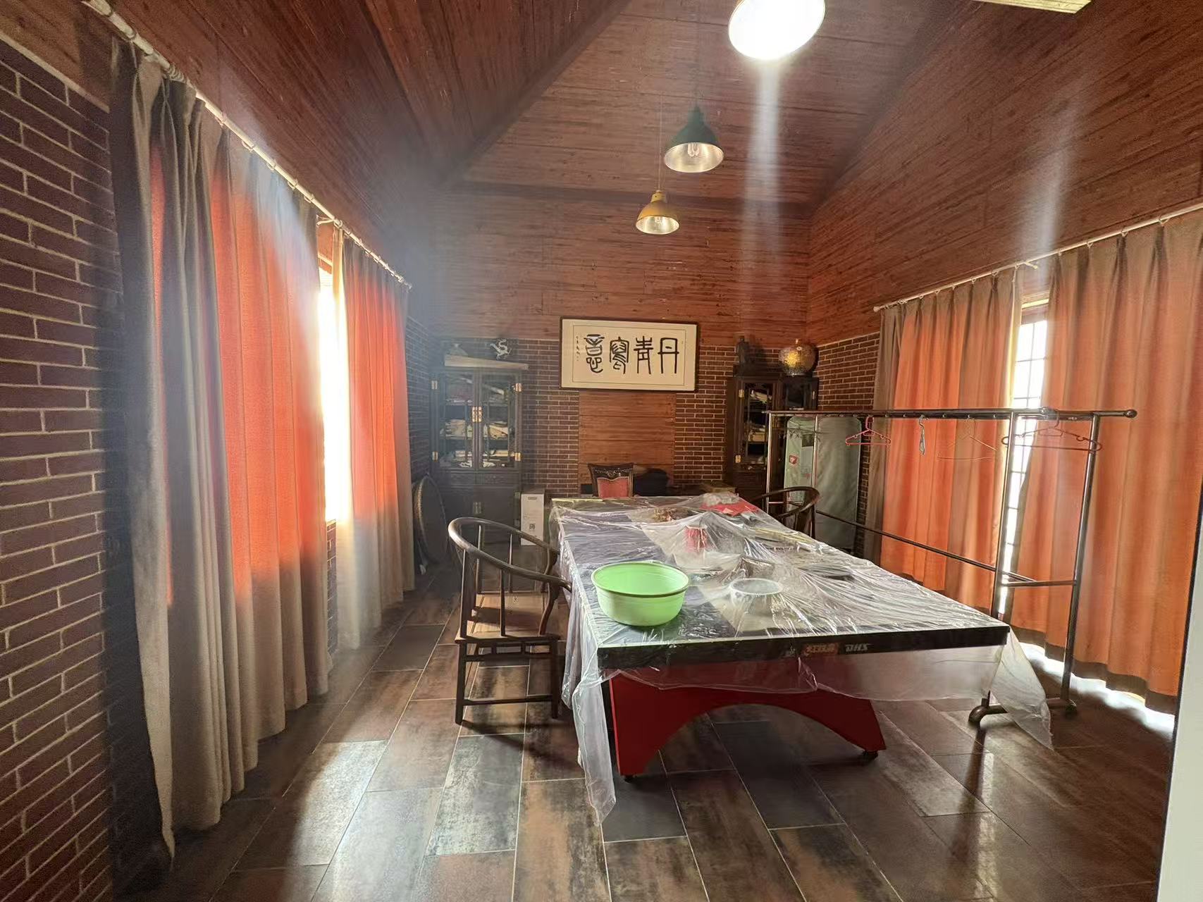 碧玉花园别墅 6室2厅3卫 260.0万 碧玉花园别墅 6室2厅3卫 260.0万室内图