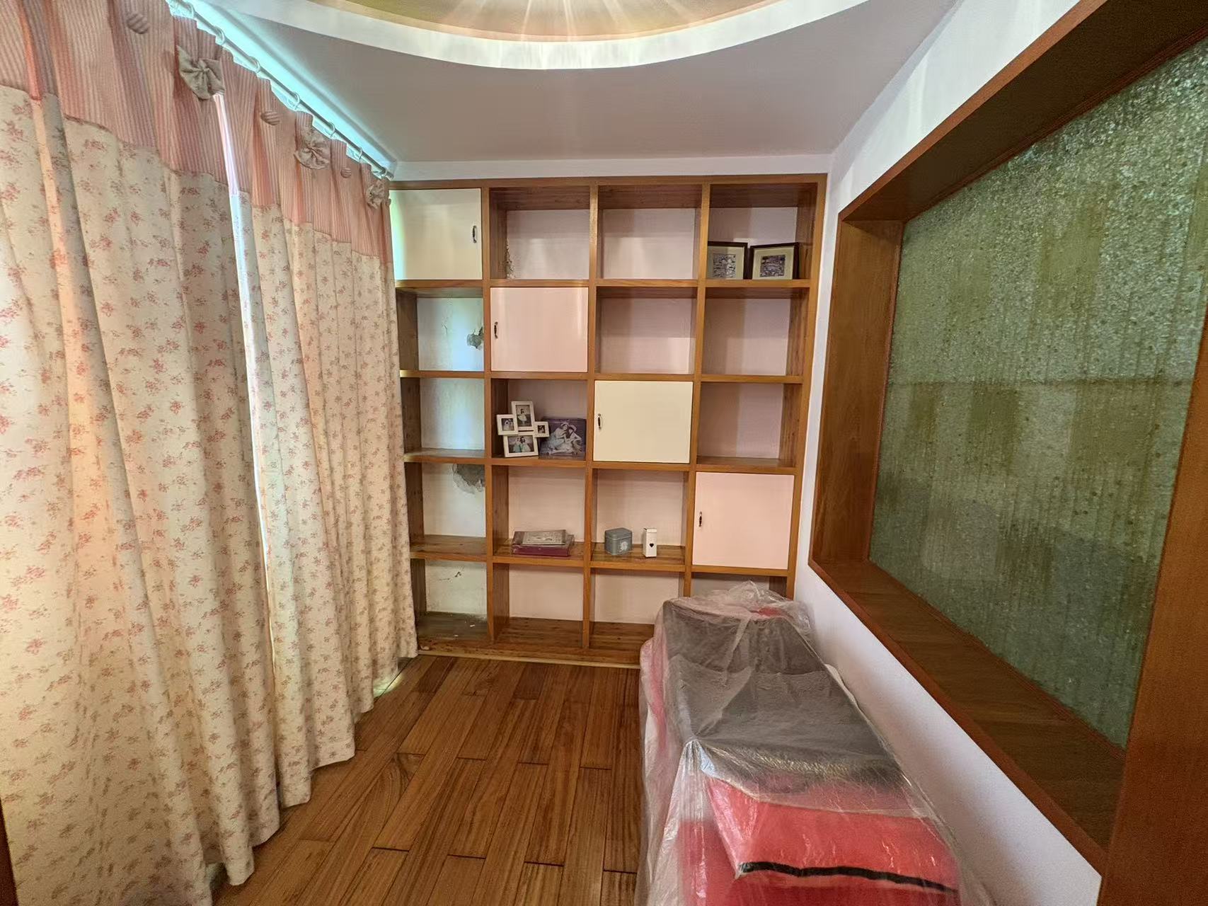 碧玉花园别墅 6室2厅3卫 260.0万 碧玉花园别墅 6室2厅3卫 260.0万室内图