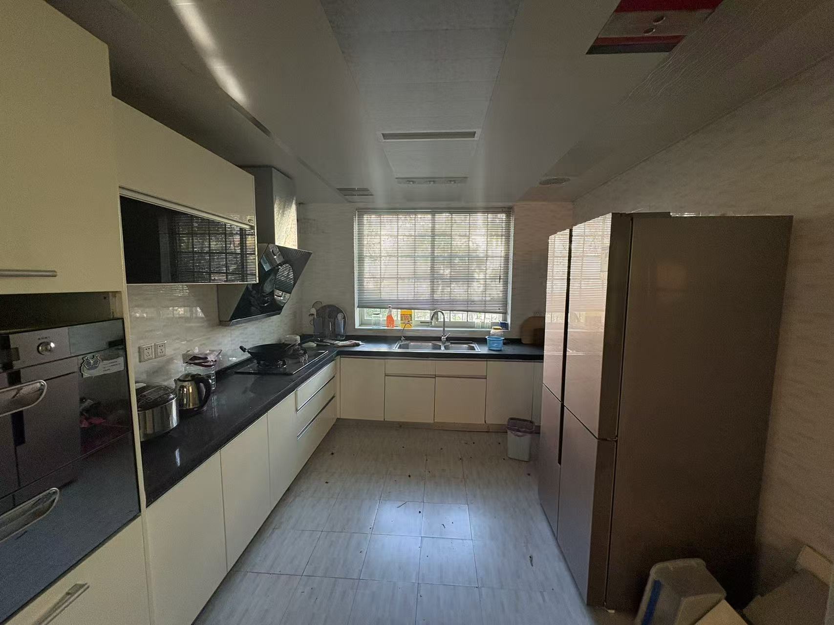 碧玉花园别墅 6室2厅3卫 260.0万 碧玉花园别墅 6室2厅3卫 260.0万室内图