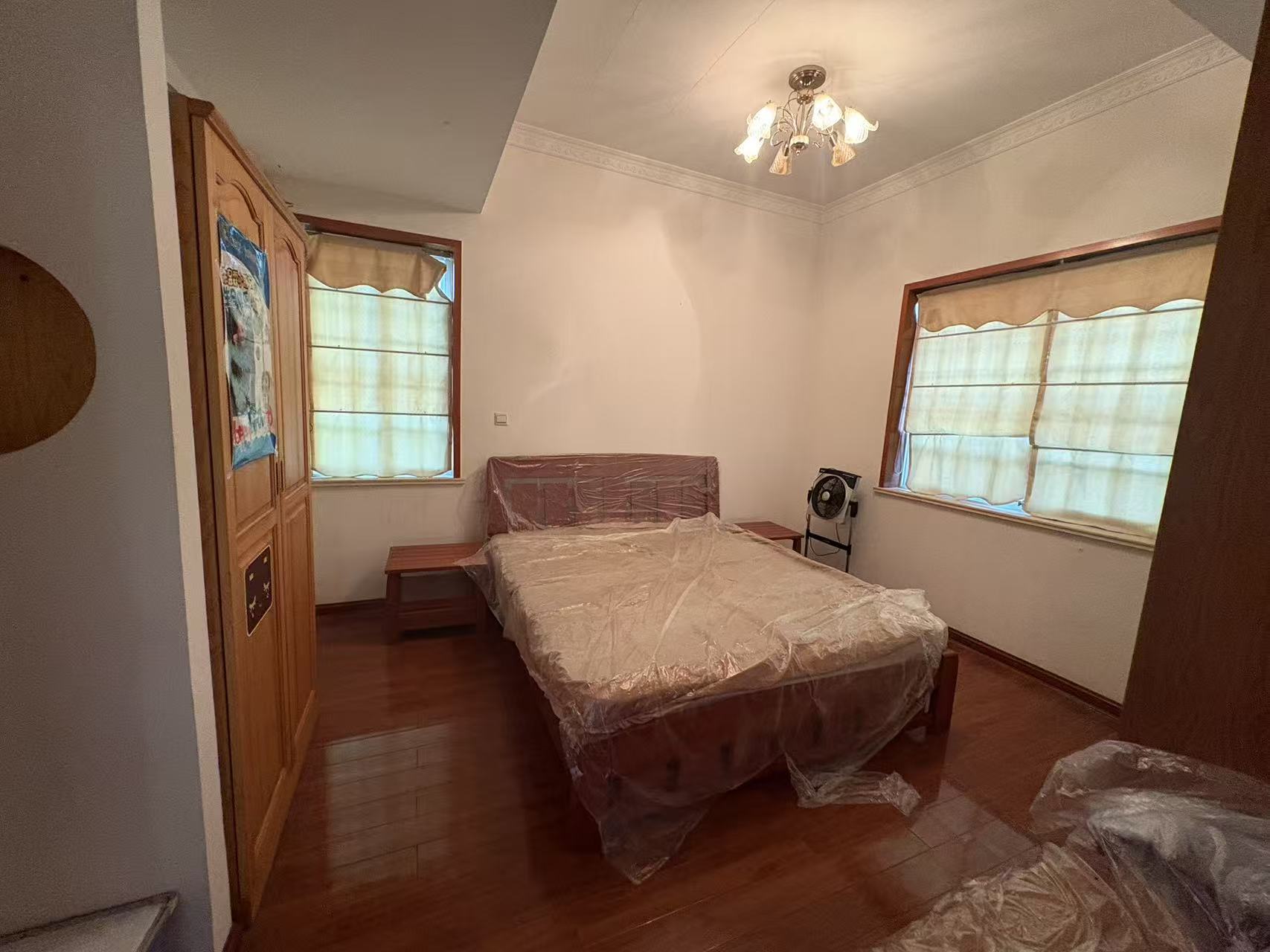 碧玉花园别墅 6室2厅3卫 260.0万 碧玉花园别墅 6室2厅3卫 260.0万室内图