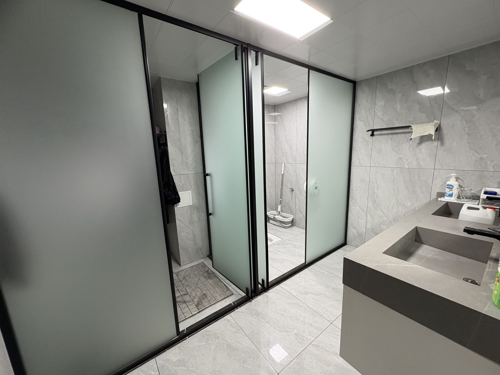 蓝溪谷  4室2厅2卫    109.0万室内图