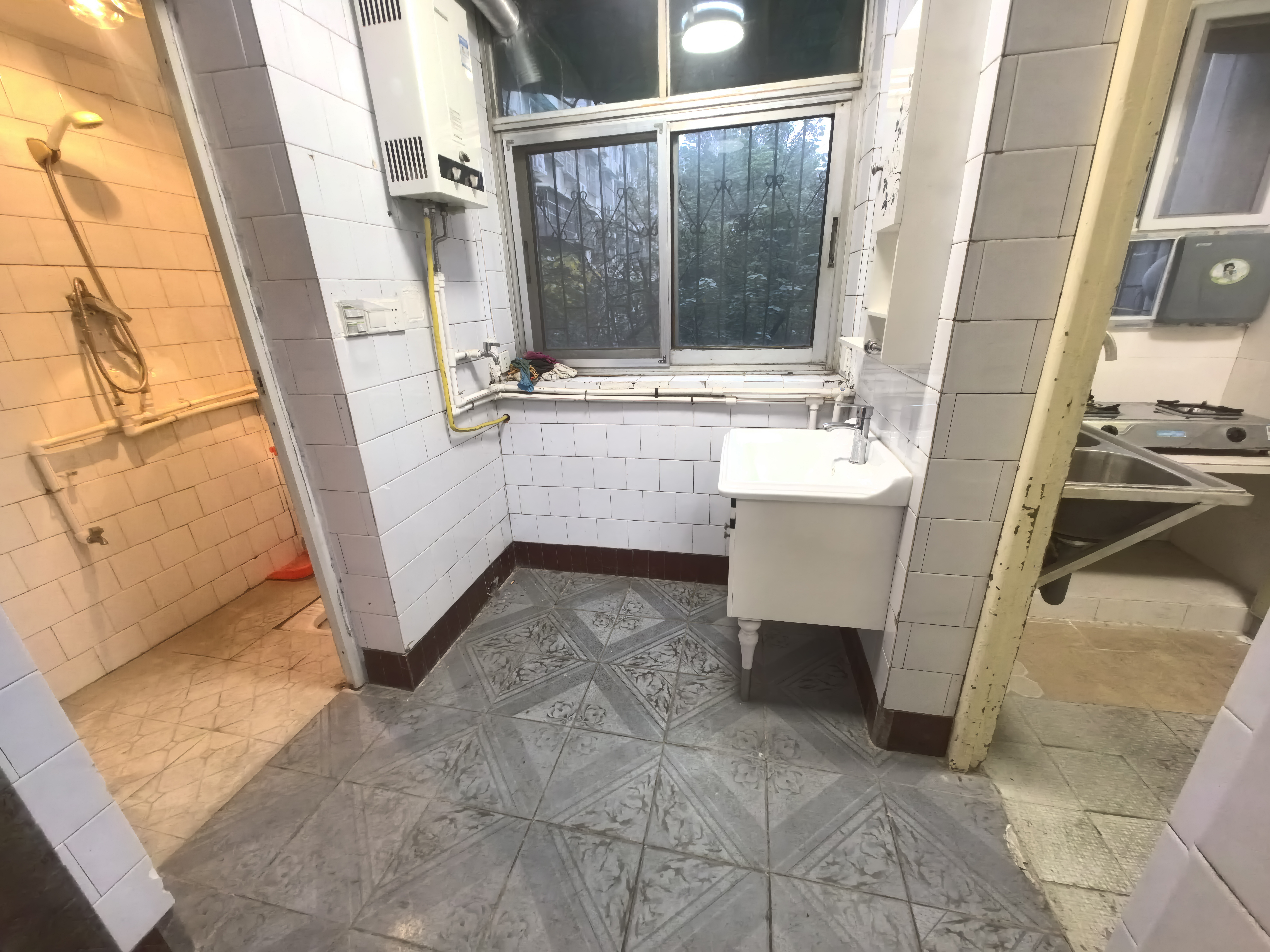 中兴村  2室2厅1卫    32.8万室内图