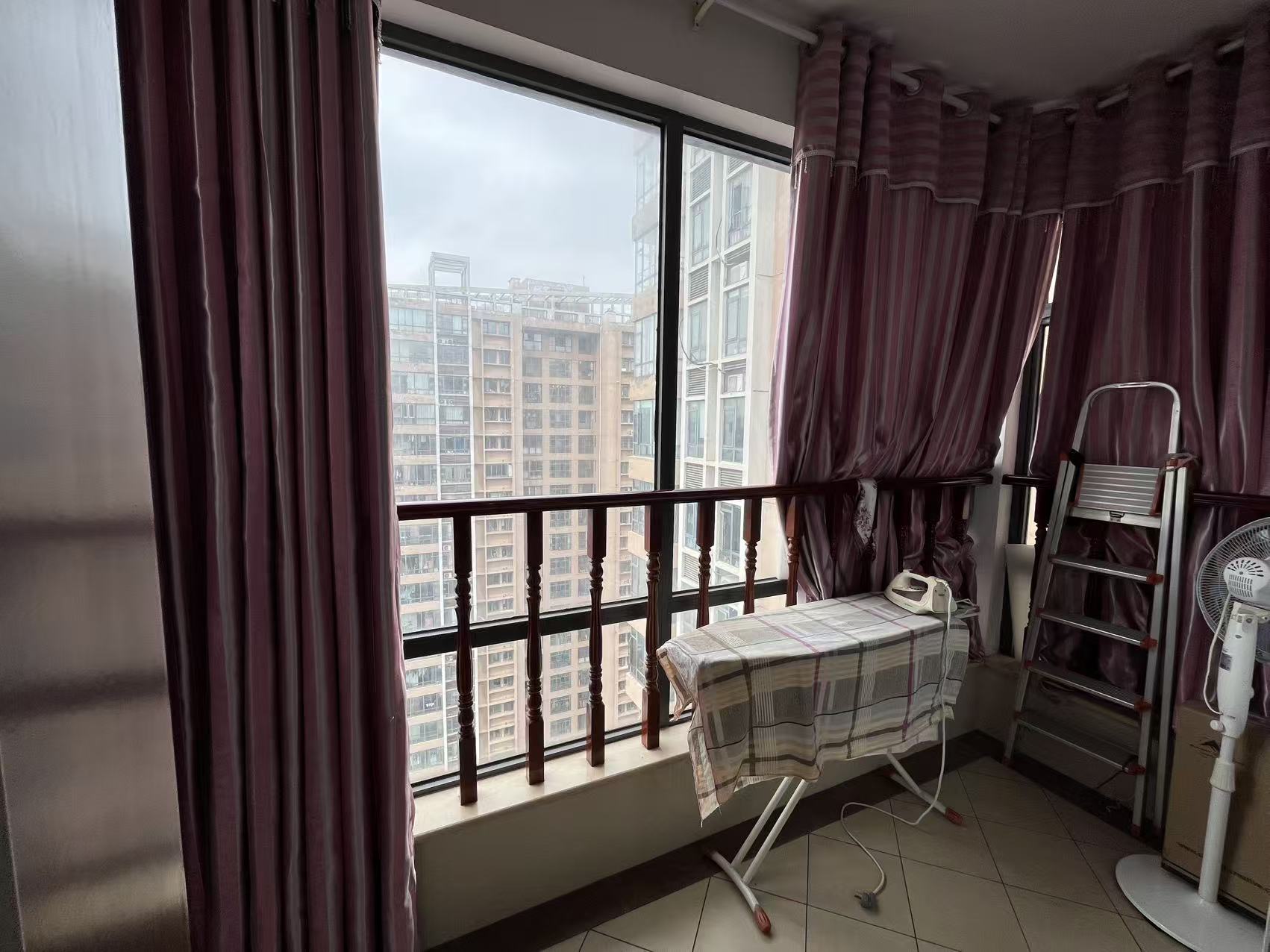 流金岁月-华晨国际  3室2厅2卫    90.0万室内图