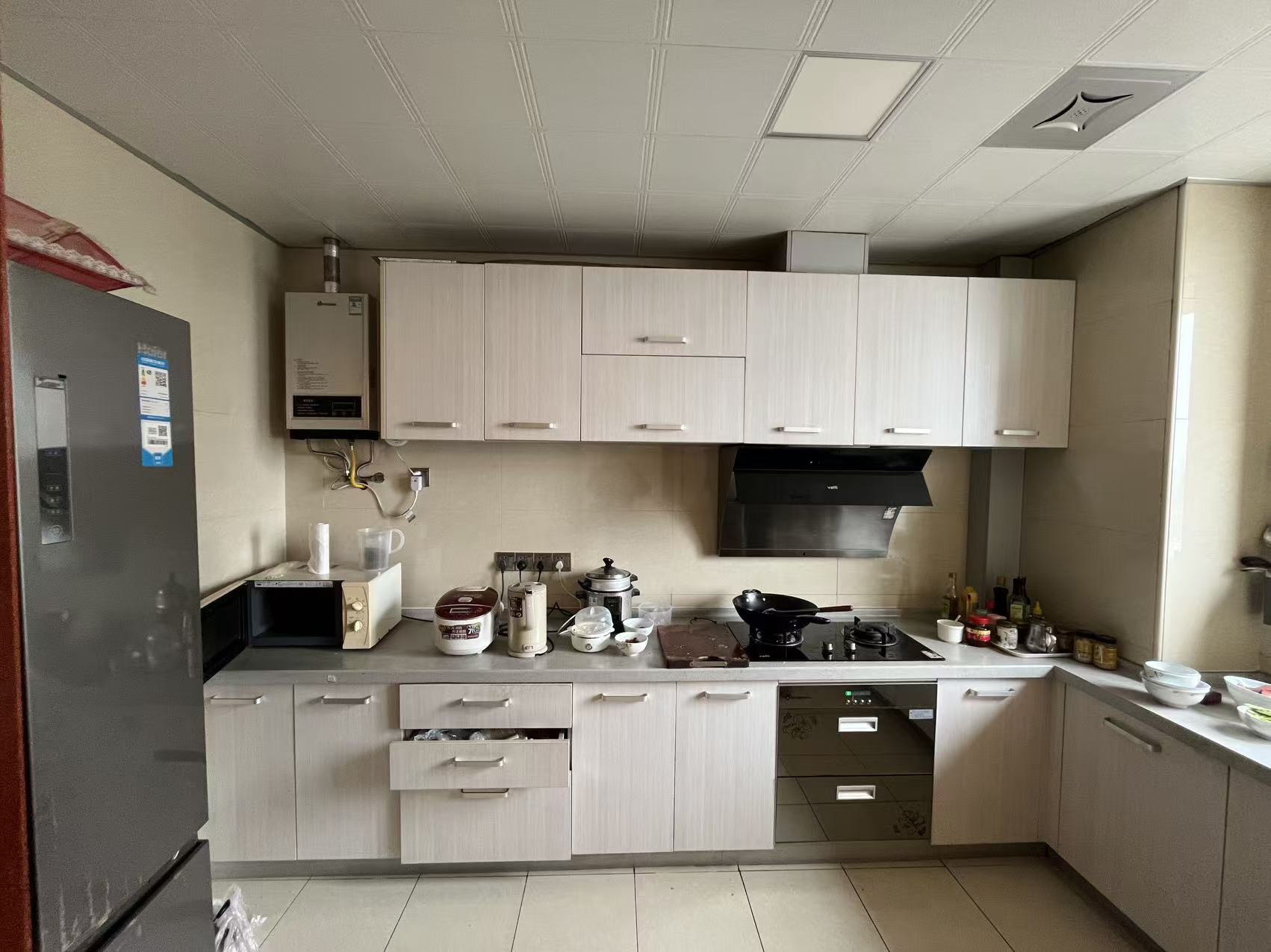 流金岁月-华晨国际  3室2厅2卫    90.0万室内图