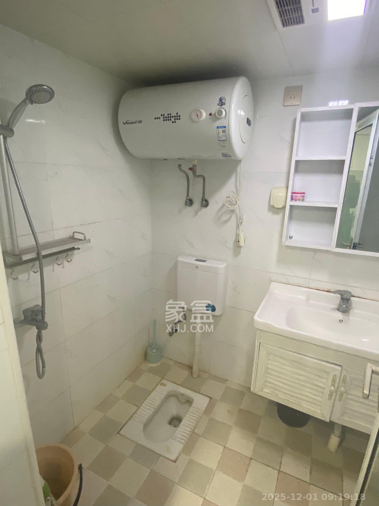 中建芙蓉嘉苑 1室1厅1卫 2000.0元/月 中建芙蓉嘉苑 1室1厅1卫 2000.0元/月室内图